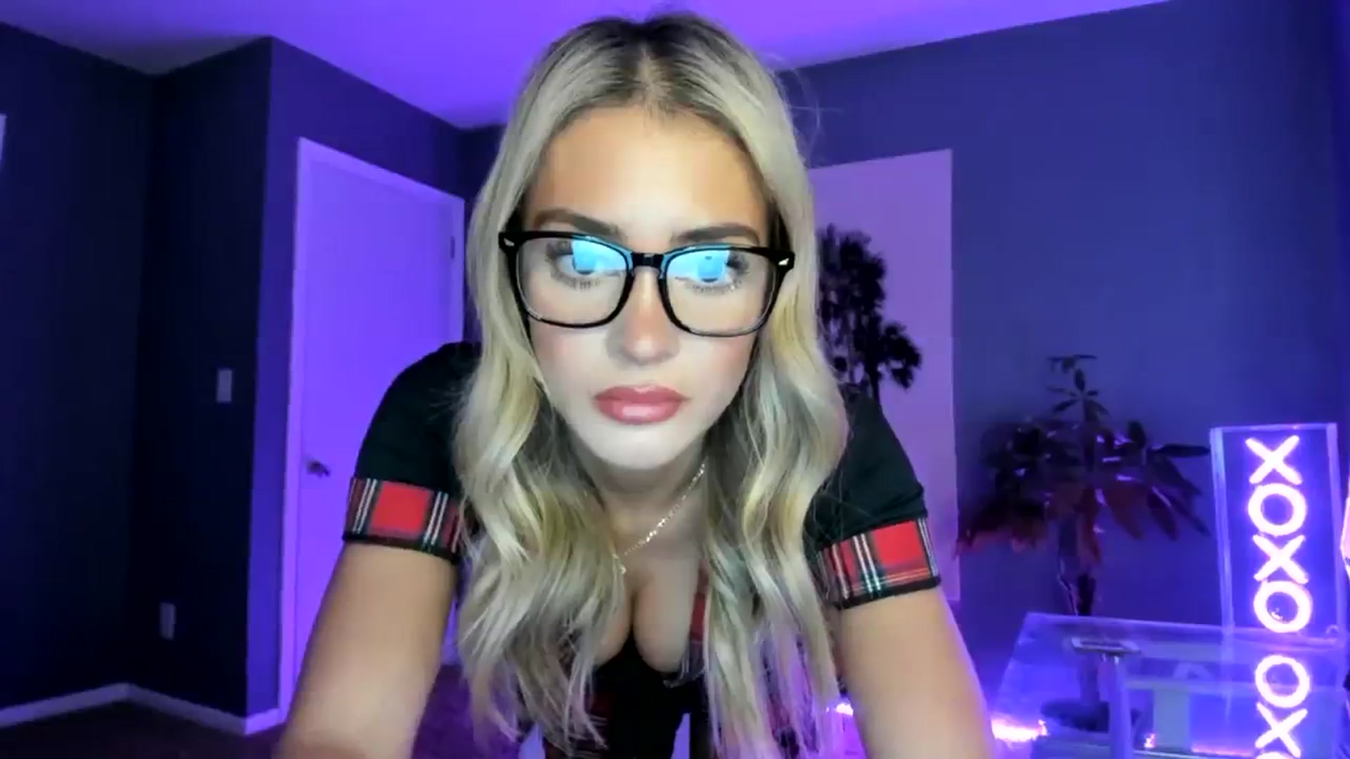 Gallery image thumbnail from SororityGirly's myfreecams stream on, 02/15/2024, 22:59 image 4 of 20