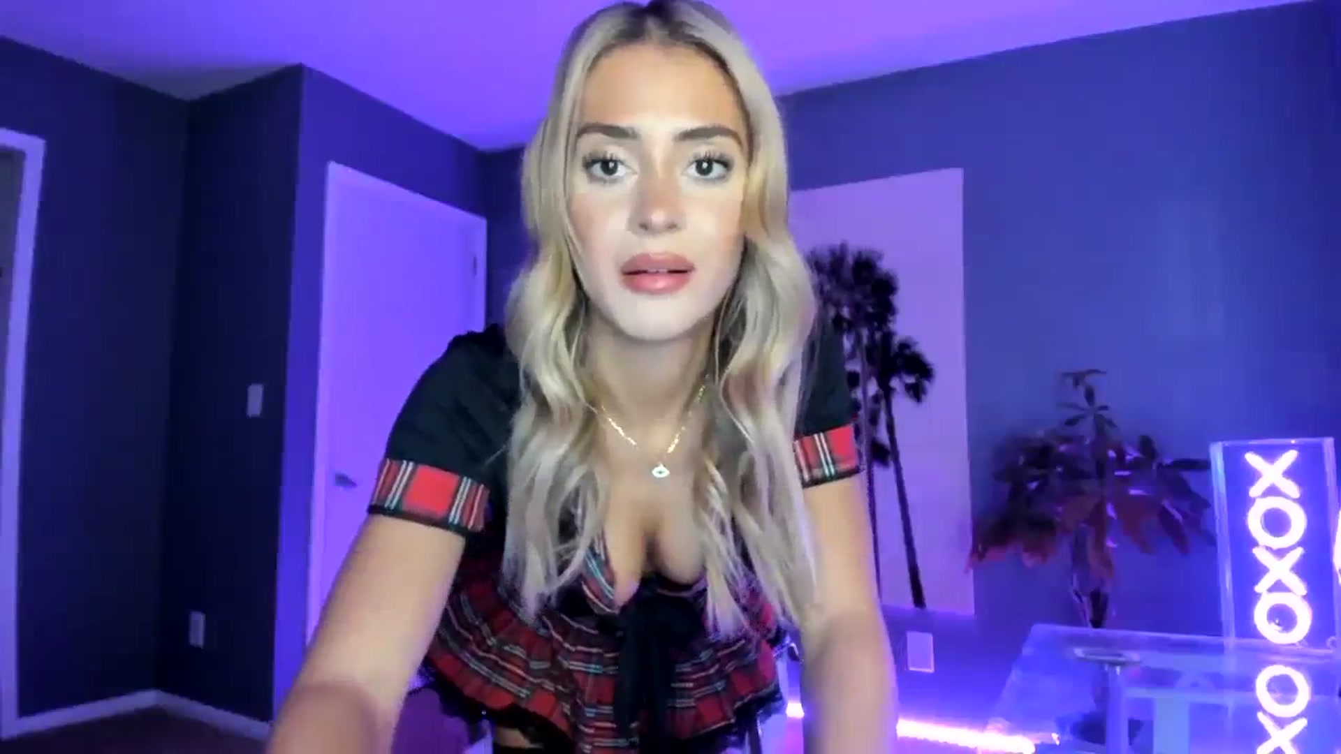 Gallery image thumbnail from SororityGirly's myfreecams stream on, 02/15/2024, 22:59 image 7 of 20
