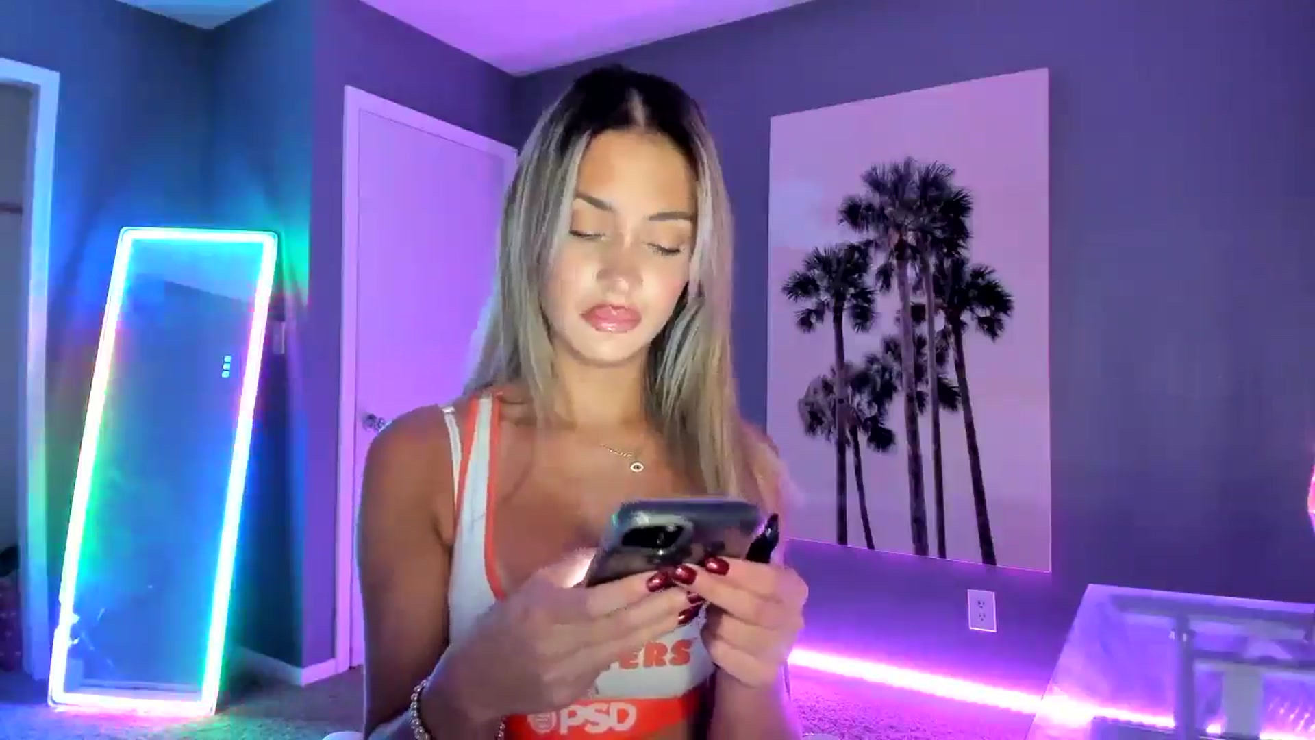 Gallery image thumbnail from SororityGirly's myfreecams stream on, 01/20/2025, 03:16 image 19 of 20