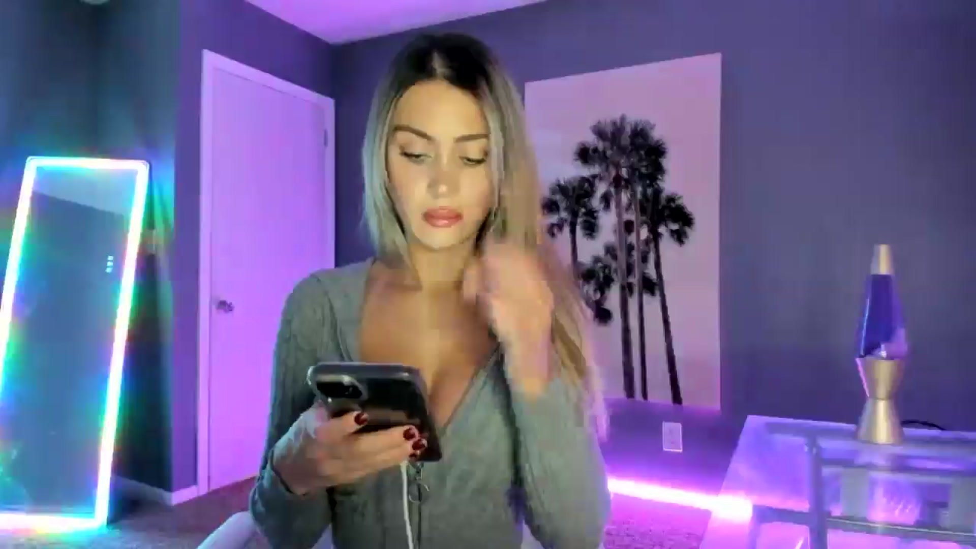 Gallery image thumbnail from SororityGirly's myfreecams stream on, 02/07/2025, 24:57 image 20 of 20