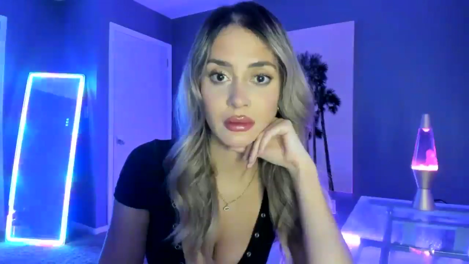 Gallery image thumbnail from SororityGirly's myfreecams stream on, 02/26/2025, 02:03 image 2 of 20
