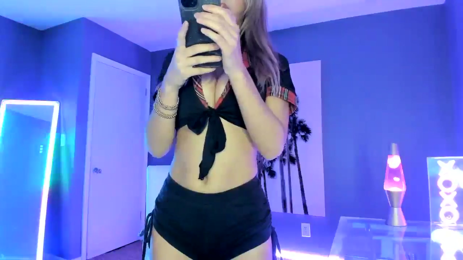 Gallery image thumbnail from SororityGirly's myfreecams stream on, 04/08/2025, 02:13 image 8 of 20