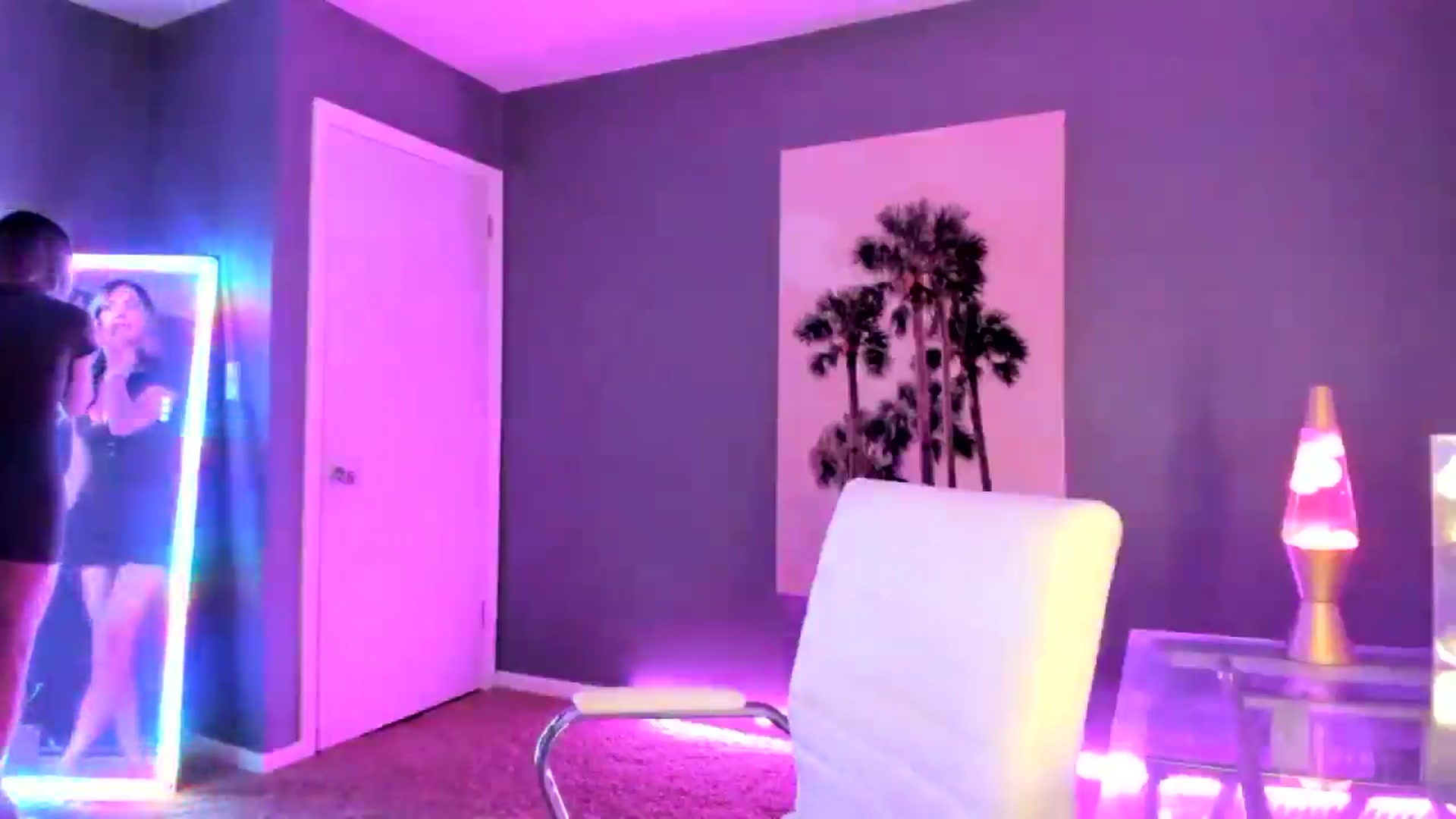 Gallery image thumbnail from SororityGirly's myfreecams stream on, 04/10/2025, 24:12 image 2 of 20