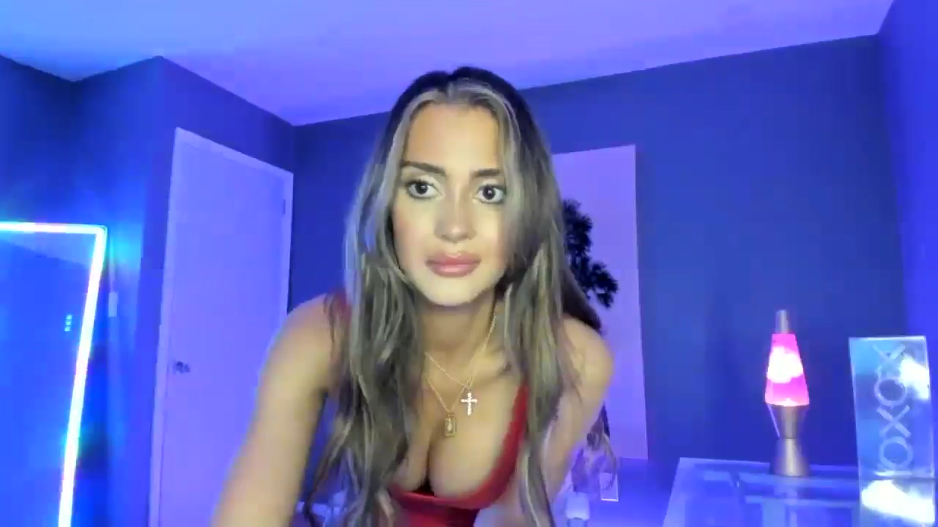 Gallery image thumbnail from SororityGirly's myfreecams stream on, 04/20/2025, 05:07 image 4 of 20