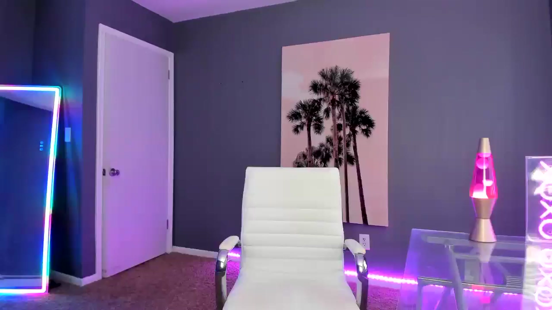 Gallery image thumbnail from SororityGirly's myfreecams stream on, 05/14/2025, 23:13 image 17 of 20