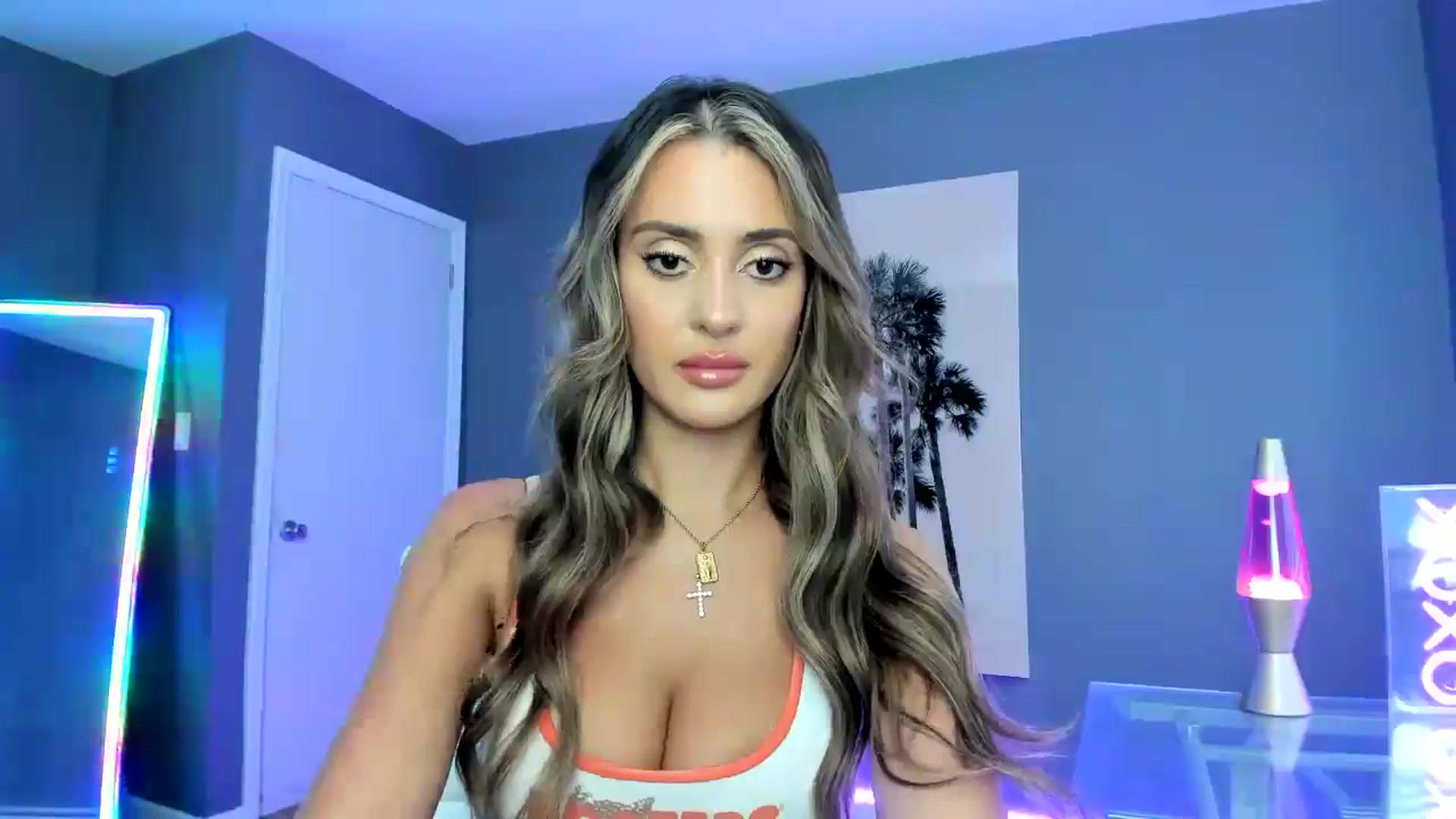 Gallery image thumbnail from SororityGirly's myfreecams stream on, 05/14/2025, 23:13 image 18 of 20