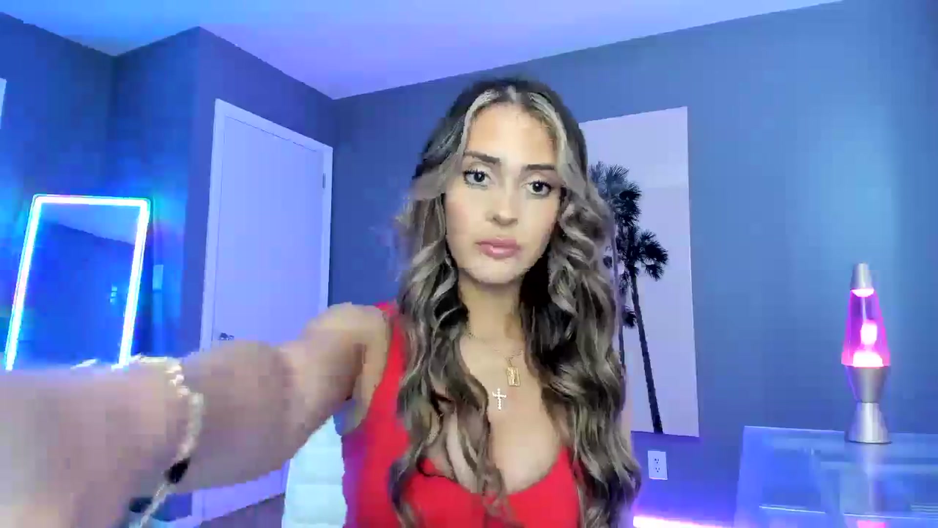Gallery image thumbnail from SororityGirly's myfreecams stream on, 06/05/2025, 23:25 image 6 of 20