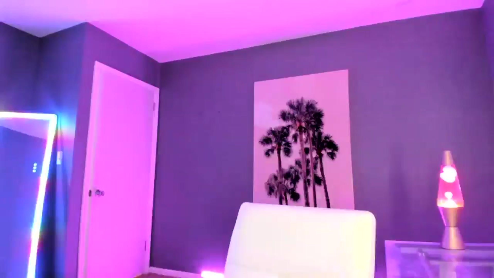 Gallery image thumbnail from SororityGirly's myfreecams stream on, 06/10/2025, 01:06 image 9 of 20