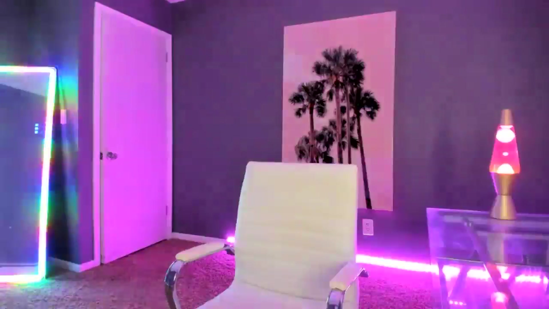 Gallery image thumbnail from SororityGirly's myfreecams stream on, 06/10/2025, 01:06 image 15 of 20