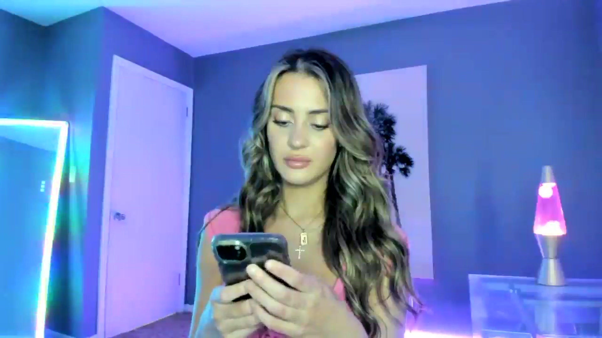 Gallery image thumbnail from SororityGirly's myfreecams stream on, 06/10/2025, 01:06 image 2 of 20