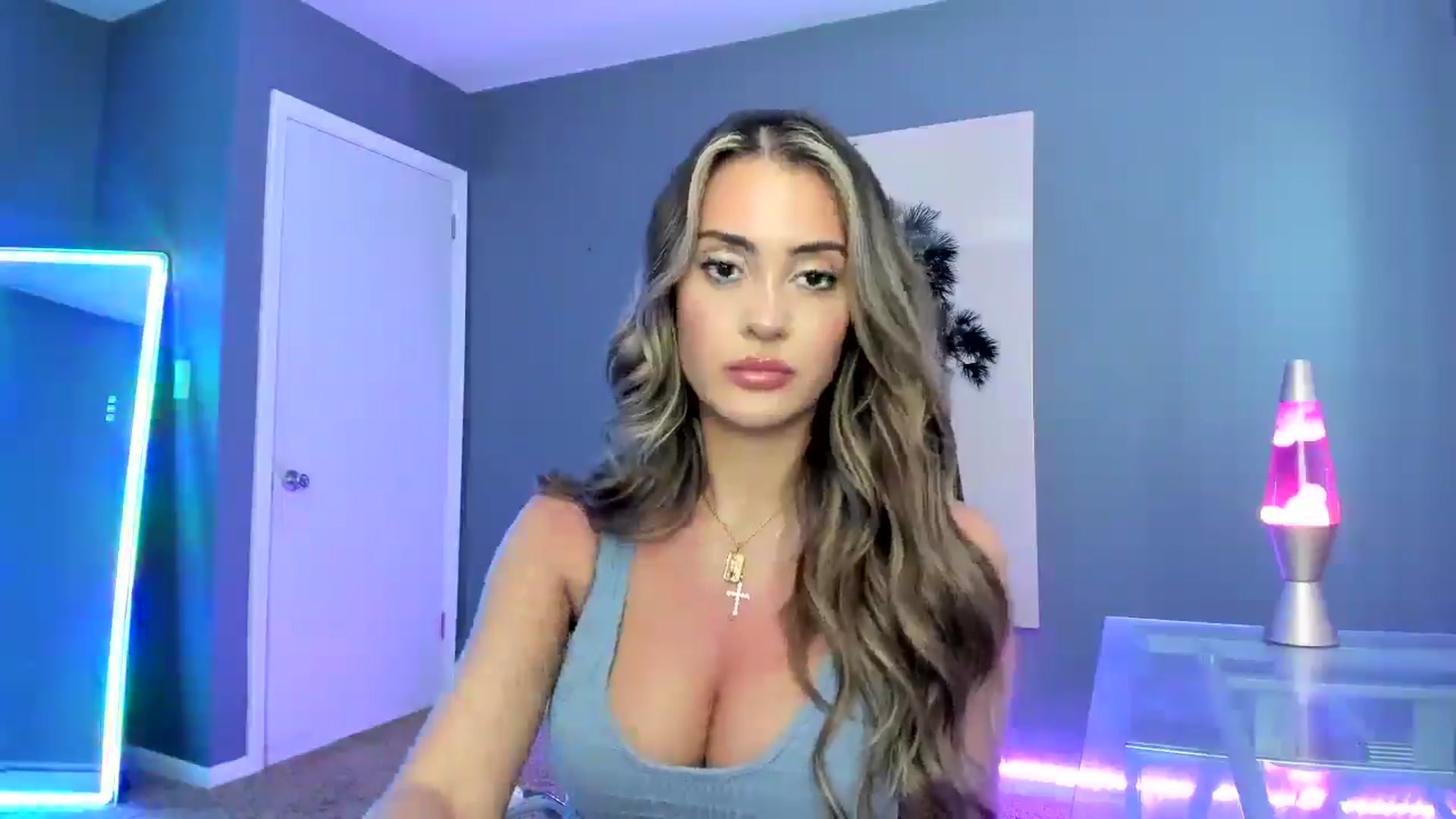 Gallery image thumbnail from SororityGirly's myfreecams stream on, 06/11/2025, 23:20 image 14 of 20