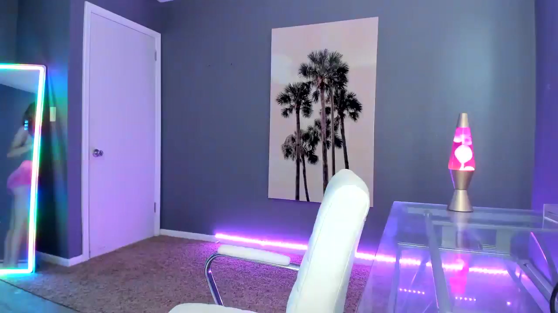 Gallery image thumbnail from SororityGirly's myfreecams stream on, 06/11/2025, 23:20 image 19 of 20