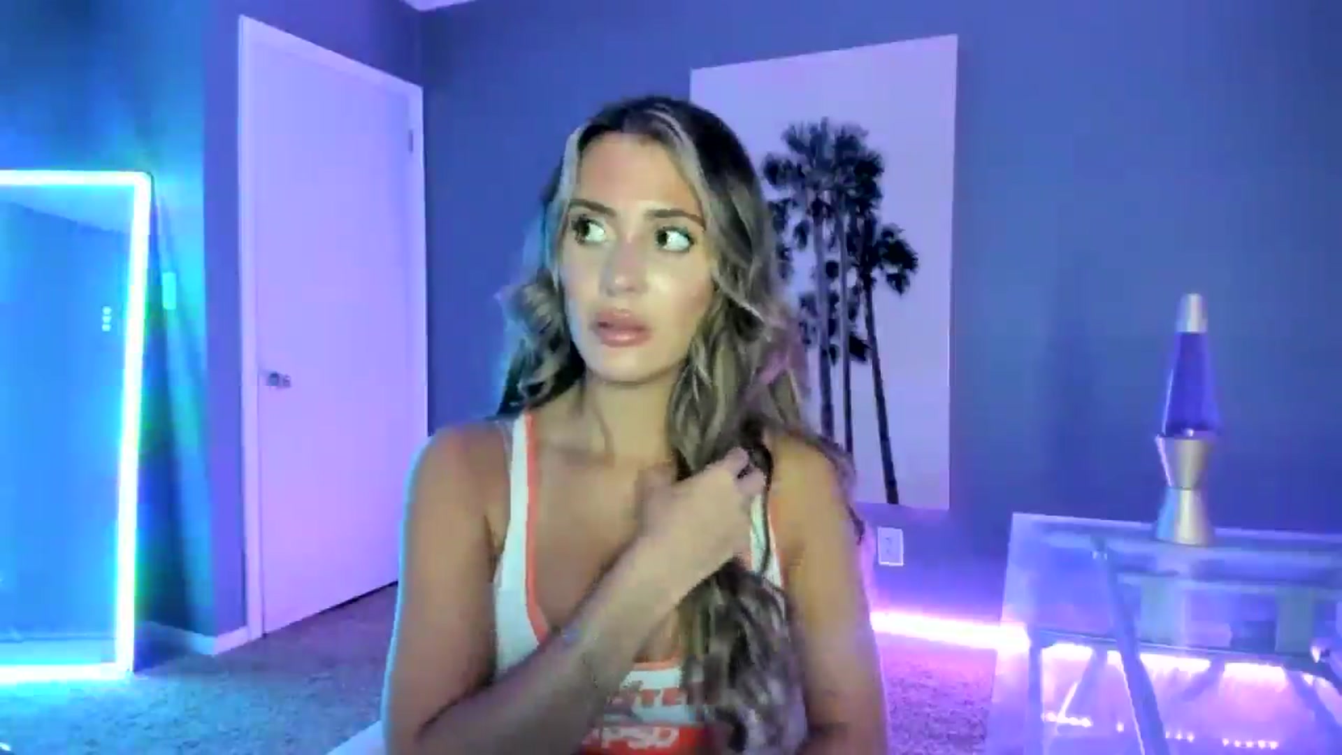 Gallery image thumbnail from SororityGirly's myfreecams stream on, 07/01/2025, 01:44 image 8 of 20