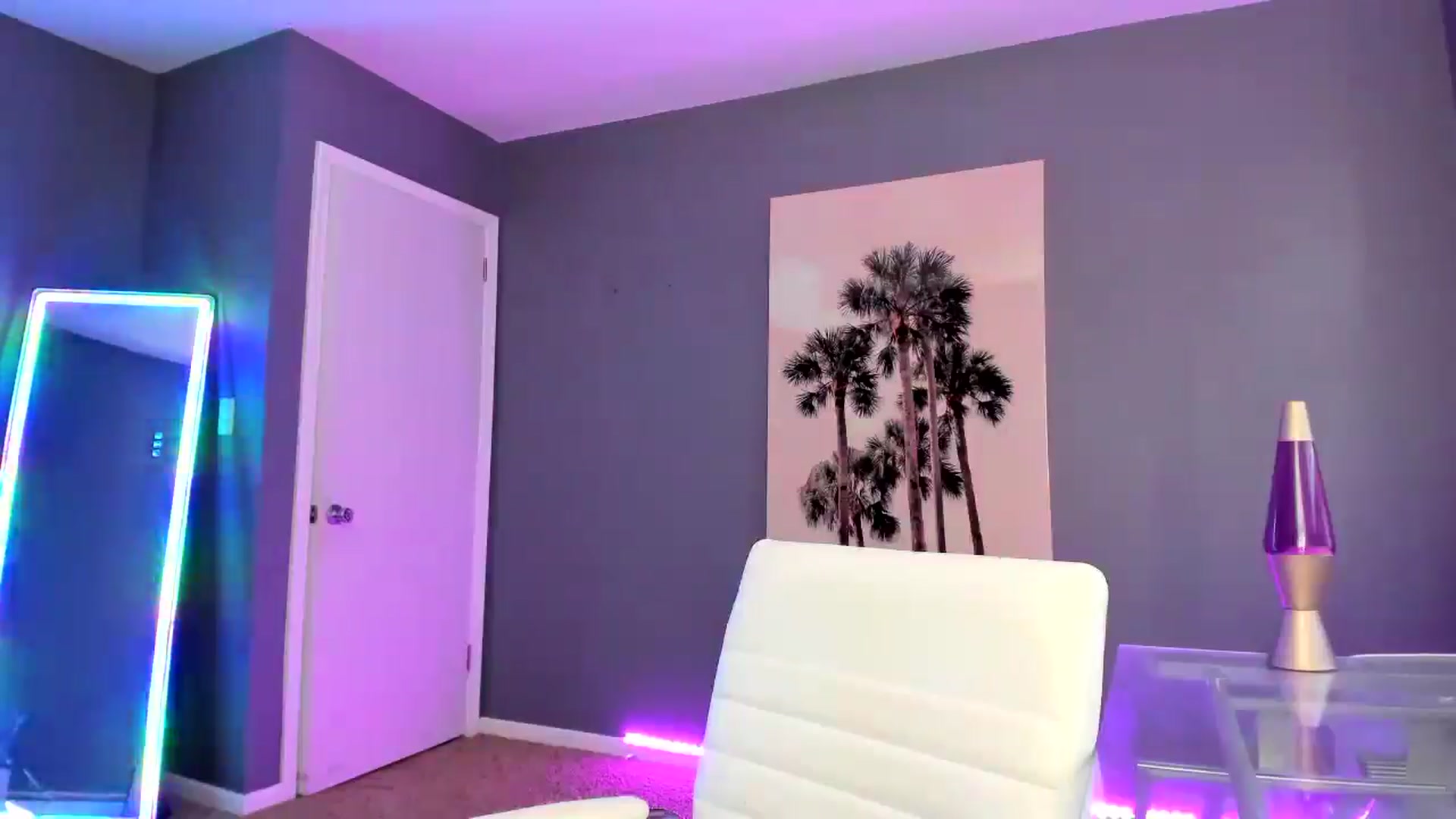 Gallery image thumbnail from SororityGirly's myfreecams stream on, 07/14/2025, 23:30 image 10 of 20