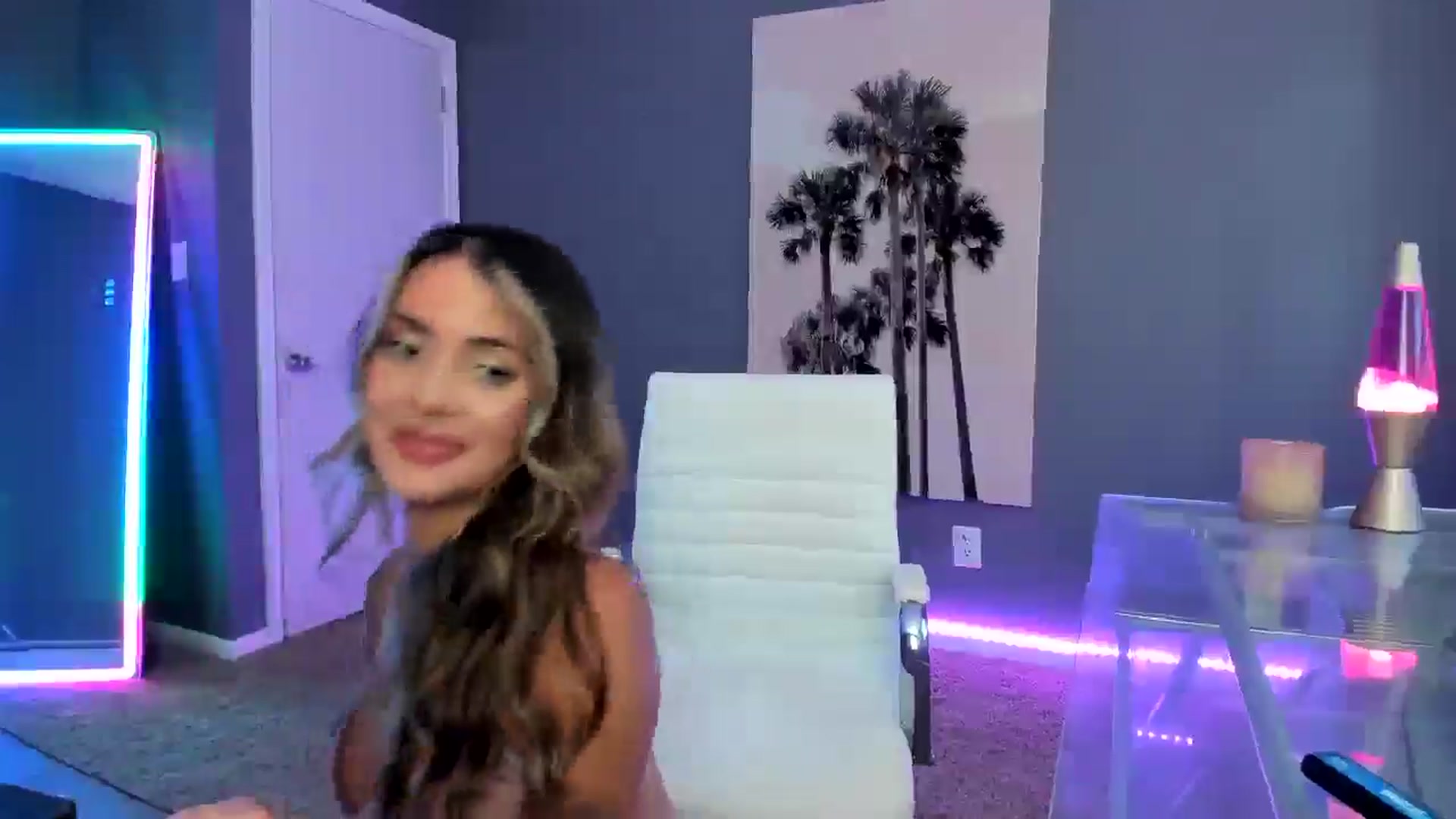 Gallery image thumbnail from SororityGirly's myfreecams stream on, 07/23/2025, 24:15 image 14 of 20