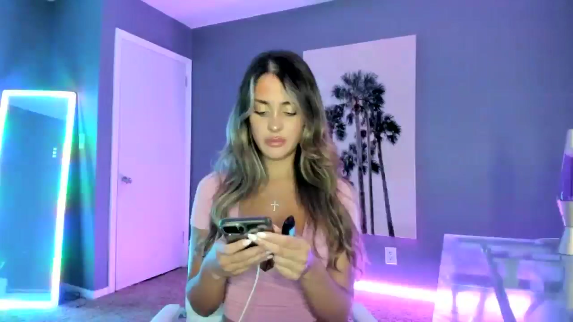 Gallery image thumbnail from SororityGirly's myfreecams stream on, 08/24/2025, 24:08 image 9 of 20
