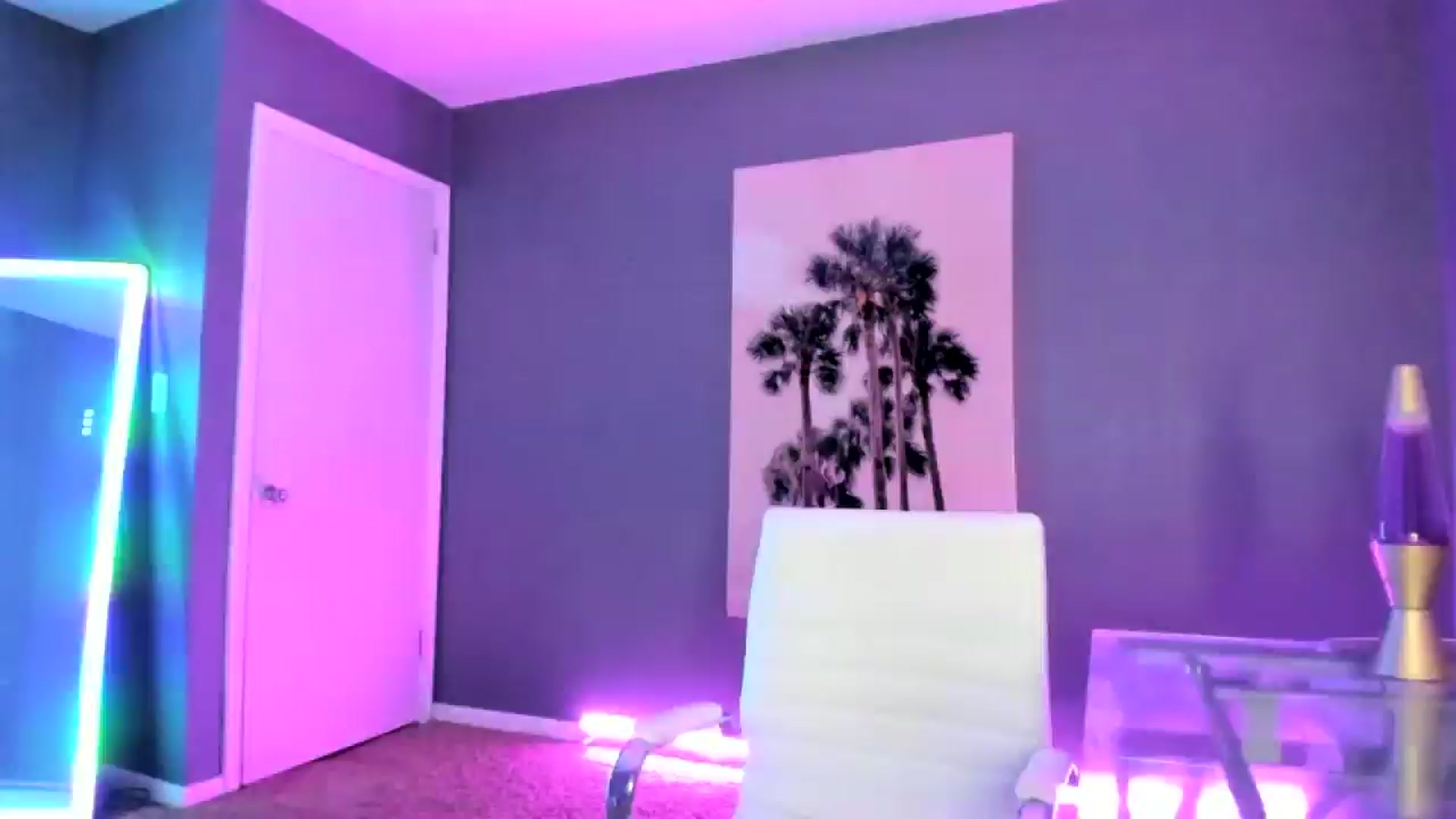 Gallery image thumbnail from SororityGirly's myfreecams stream on, 08/24/2025, 01:06 image 1 of 20