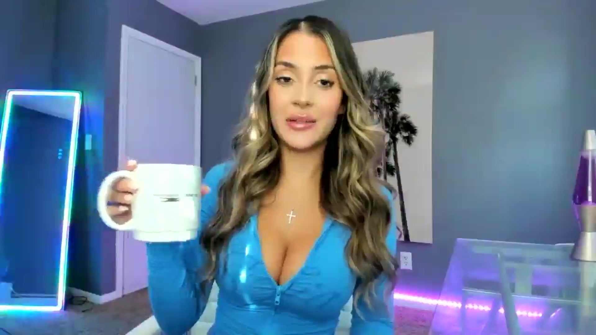 Gallery image thumbnail from SororityGirly's myfreecams stream on, 08/30/2025, 21:50 image 5 of 20