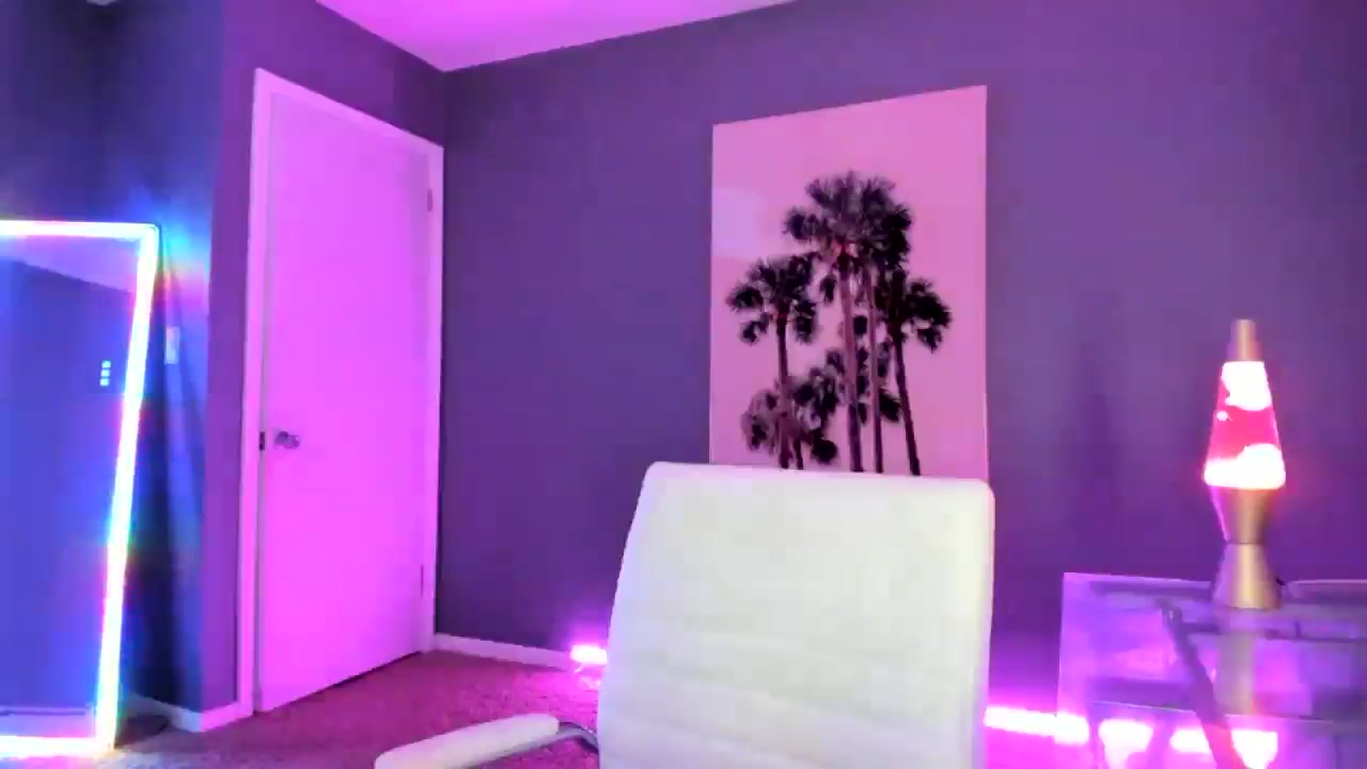 Gallery image thumbnail from SororityGirly's myfreecams stream on, 09/05/2025, 24:35 image 5 of 20