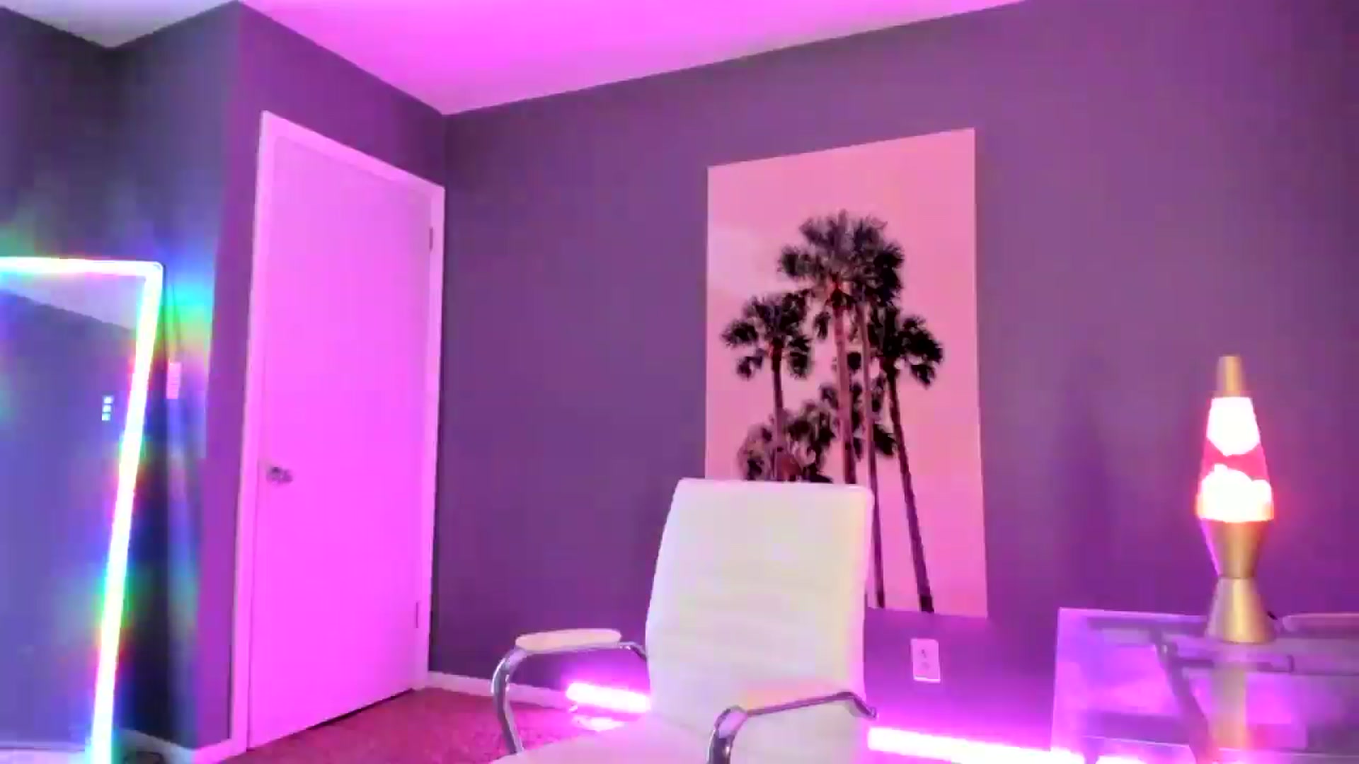 Gallery image thumbnail from SororityGirly's myfreecams stream on, 09/05/2025, 24:35 image 9 of 20