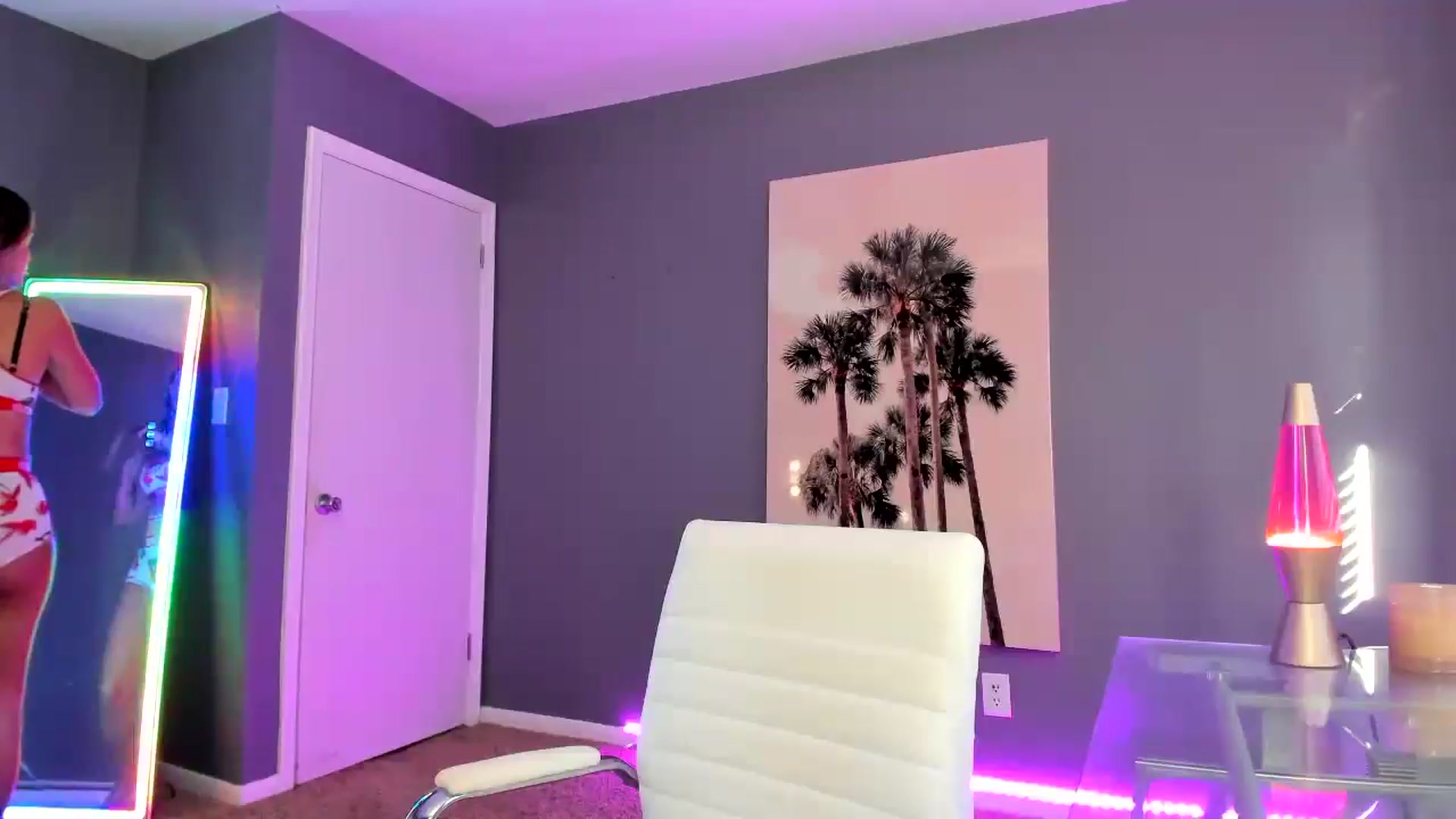 Gallery image thumbnail from SororityGirly's myfreecams stream on, 09/30/2025, 21:55 image 10 of 20