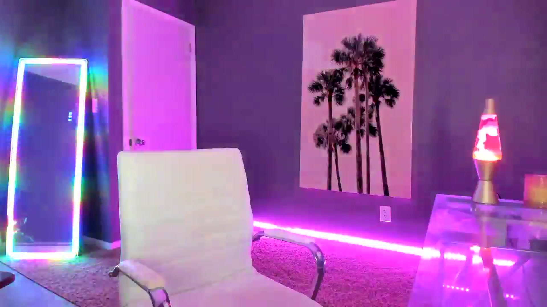 Gallery image thumbnail from SororityGirly's myfreecams stream on, 10/05/2025, 23:50 image 2 of 20