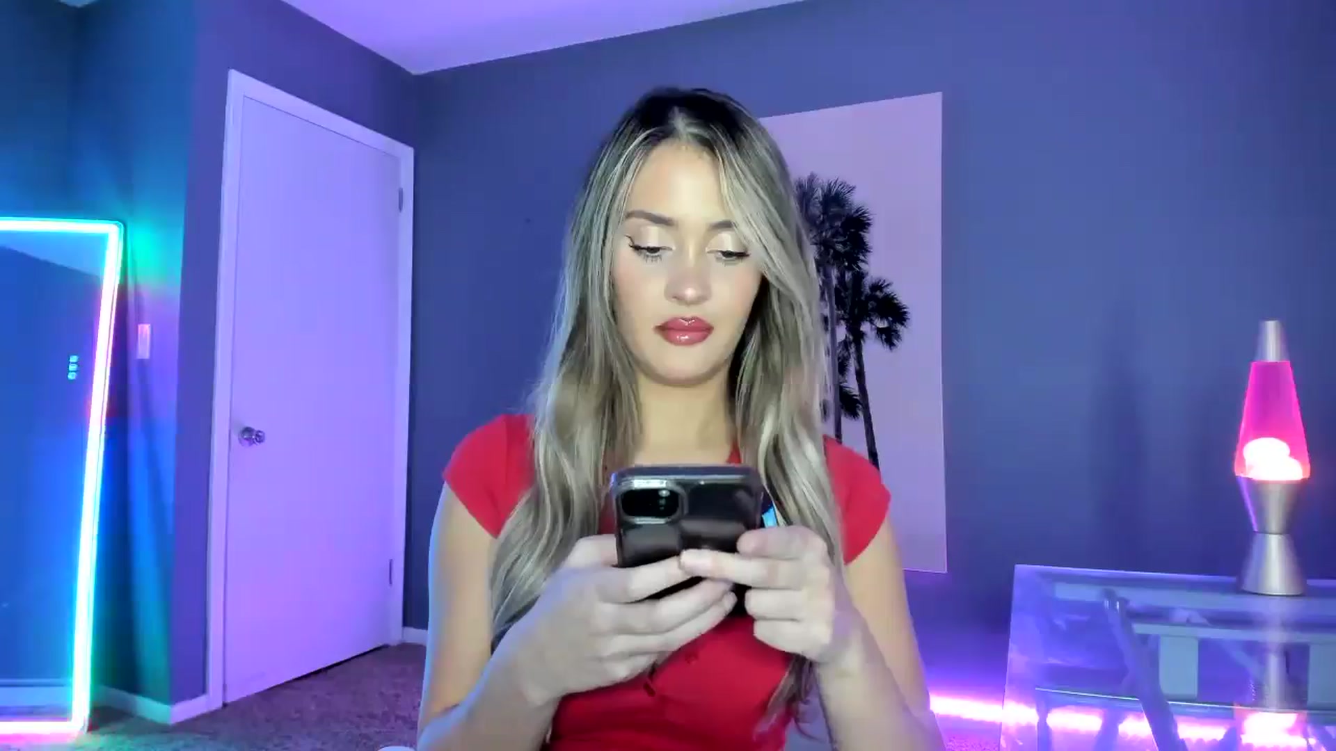 Gallery image thumbnail from SororityGirly's myfreecams stream on, 12/20/2025, 02:23 image 2 of 20
