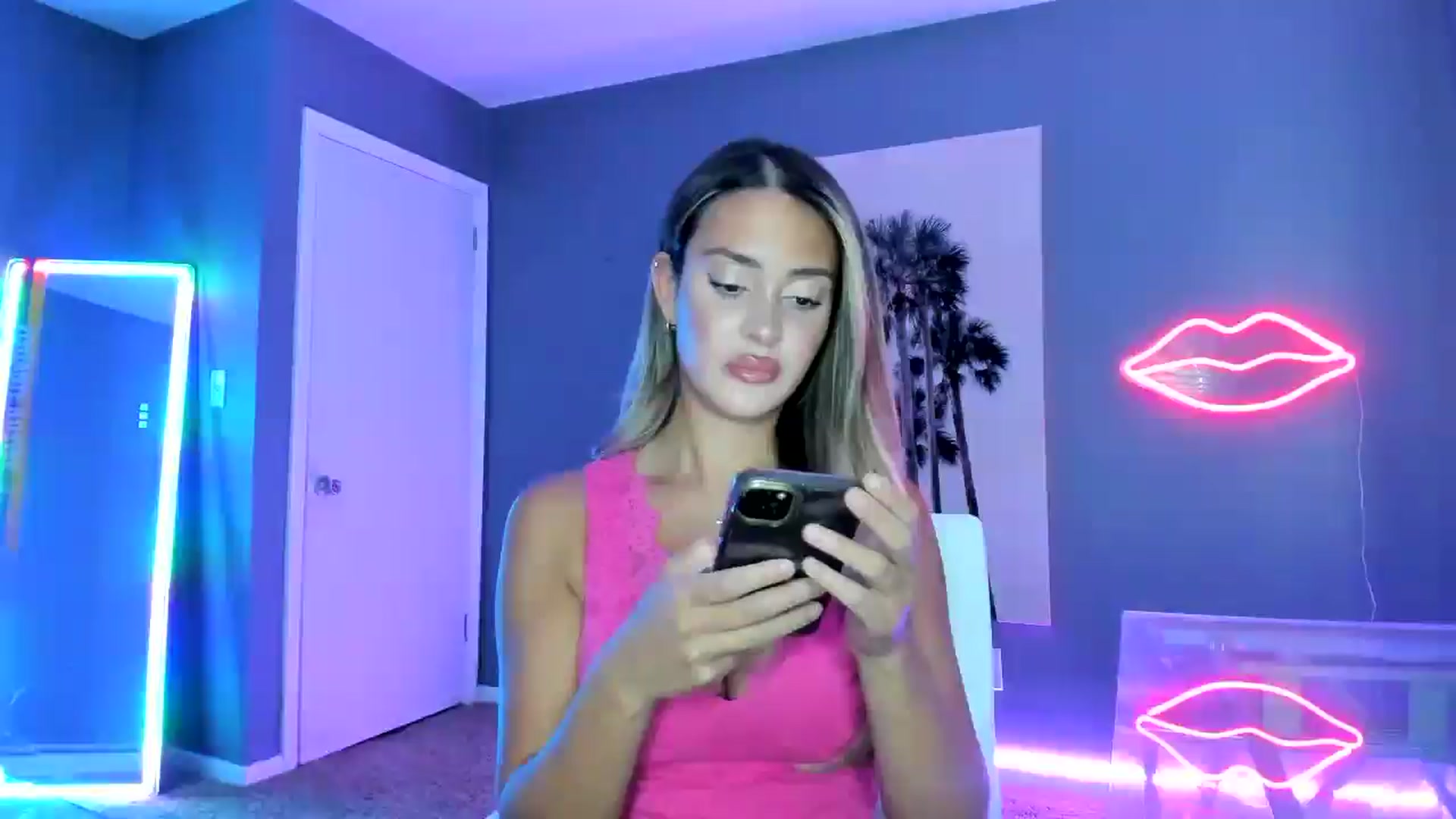 Gallery image thumbnail from SororityGirly's myfreecams stream on, 01/26/2026, 22:40 image 2 of 20