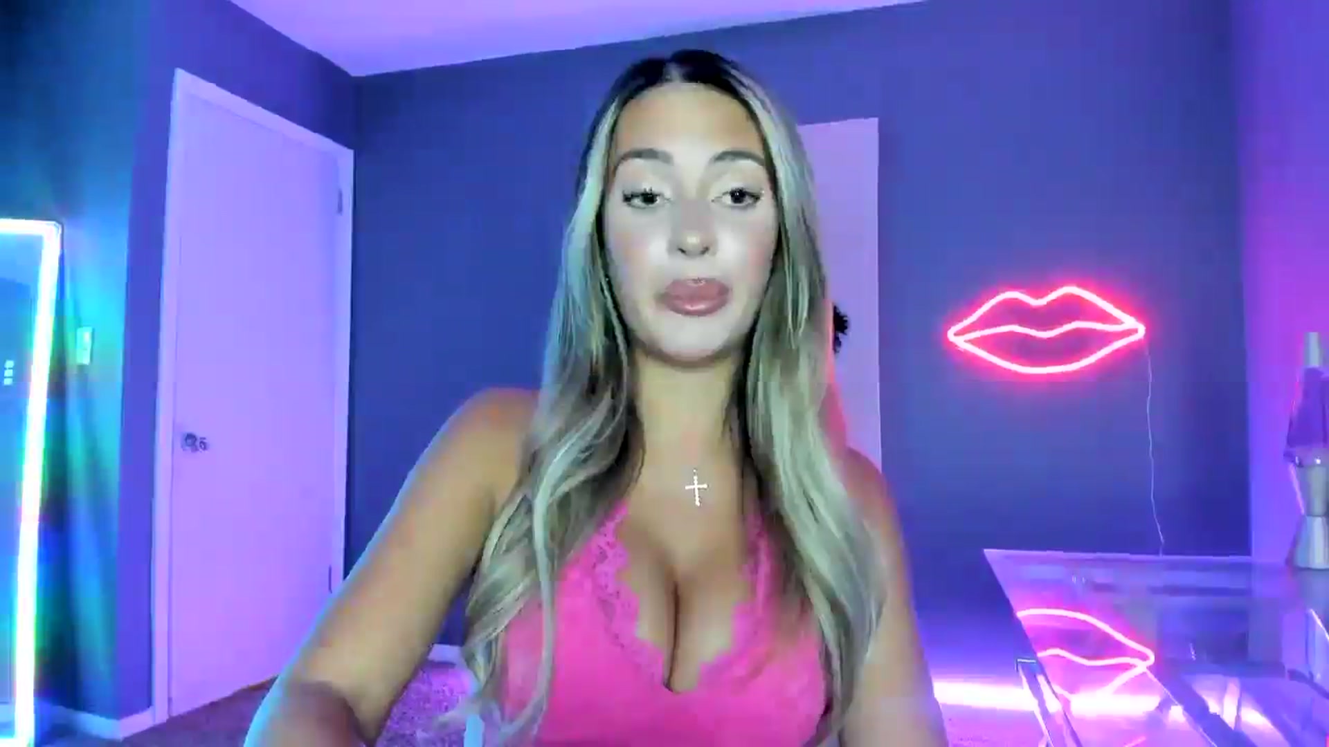 Gallery image thumbnail from SororityGirly's myfreecams stream on, 01/26/2026, 23:19 image 13 of 20