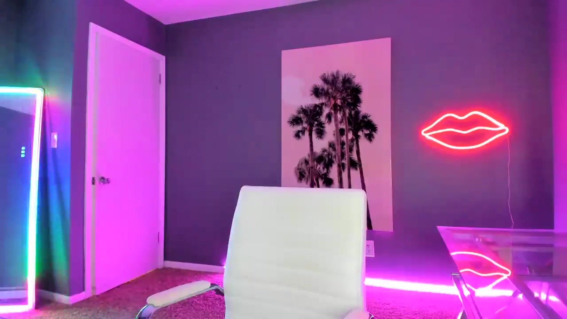 Gallery image thumbnail from SororityGirly's myfreecams stream on, 01/27/2026, 23:47 image 13 of 20