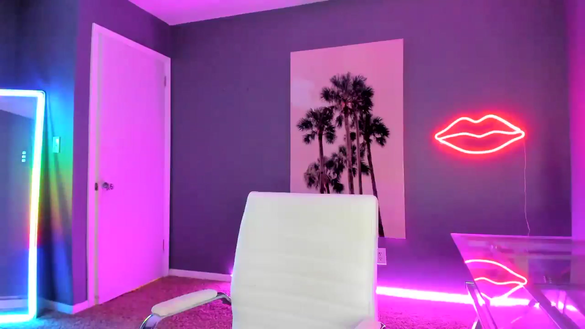 Gallery image thumbnail from SororityGirly's myfreecams stream on, 01/27/2026, 23:47 image 14 of 20
