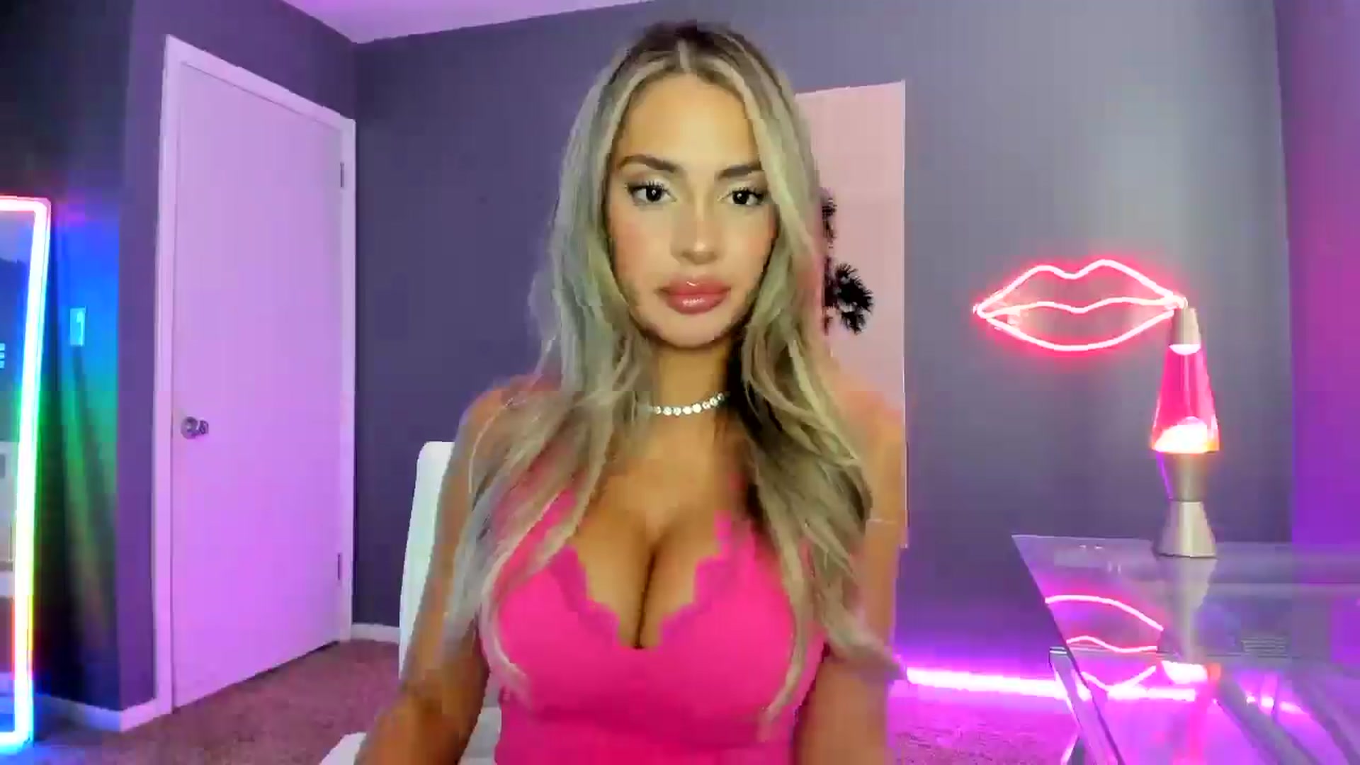 Gallery image thumbnail from SororityGirly's myfreecams stream on, 03/12/2026, 20:59 image 5 of 20