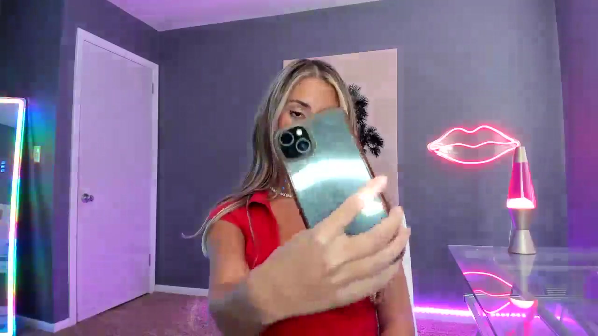 Gallery image thumbnail from SororityGirly's myfreecams stream on, 03/14/2026, 21:10 image 14 of 20