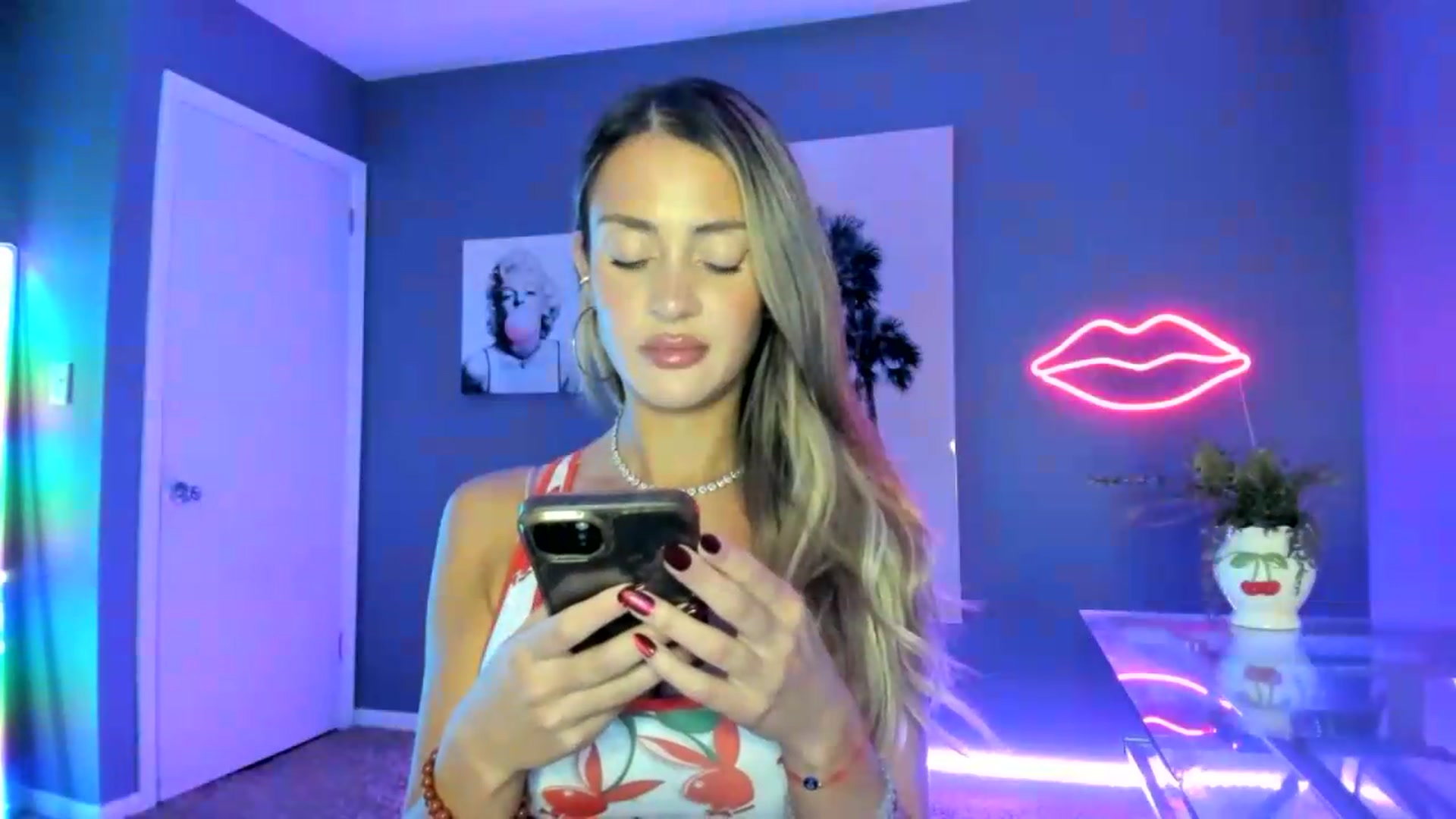 Gallery image thumbnail from SororityGirly's myfreecams stream on, 06/25/2026, 01:19 image 12 of 20