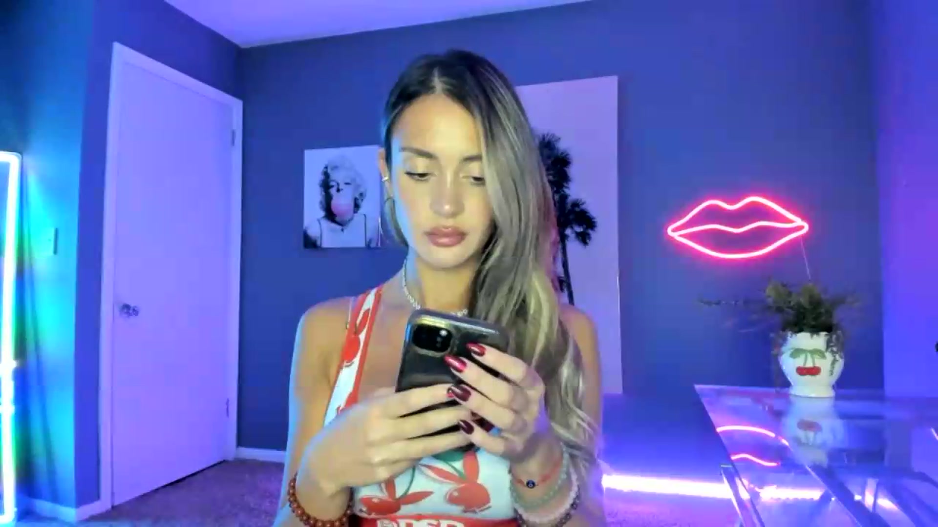 Gallery image thumbnail from SororityGirly's myfreecams stream on, 06/25/2026, 01:19 image 10 of 20