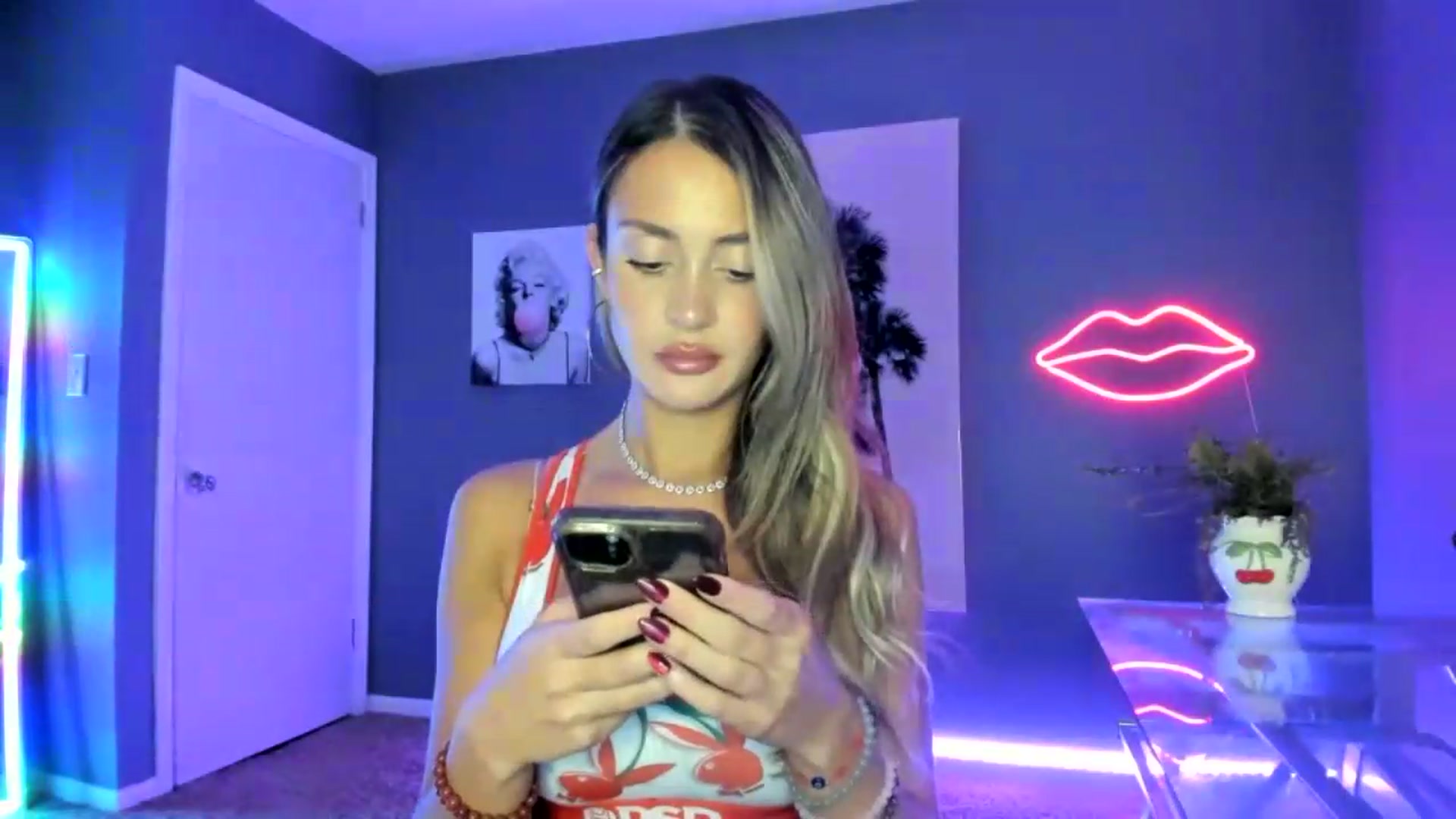 Gallery image thumbnail from SororityGirly's myfreecams stream on, 06/25/2026, 01:19 image 9 of 20