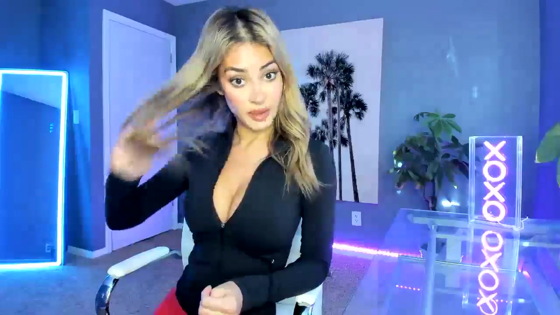Gallery image thumbnail from Sororitygirl's myfreecams stream on, 04/16/2024, 22:50 image 7 of 20