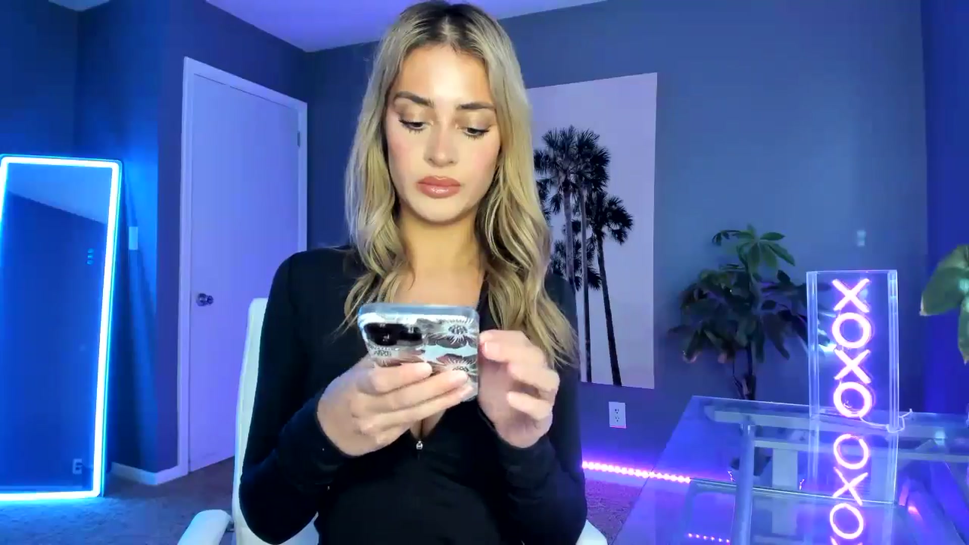 Gallery image thumbnail from Sororitygirl's myfreecams stream on, 04/16/2024, 22:50 image 18 of 20