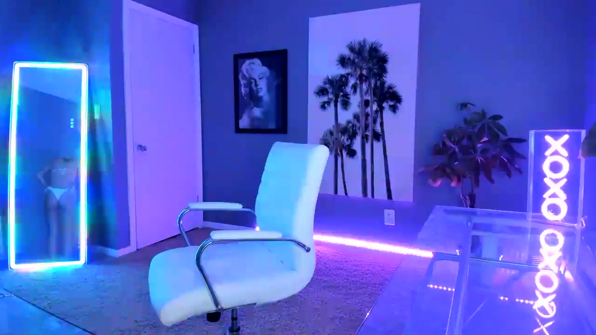 Gallery image thumbnail from Sororitygirl's myfreecams stream on, 05/10/2024, 01:29 image 8 of 20