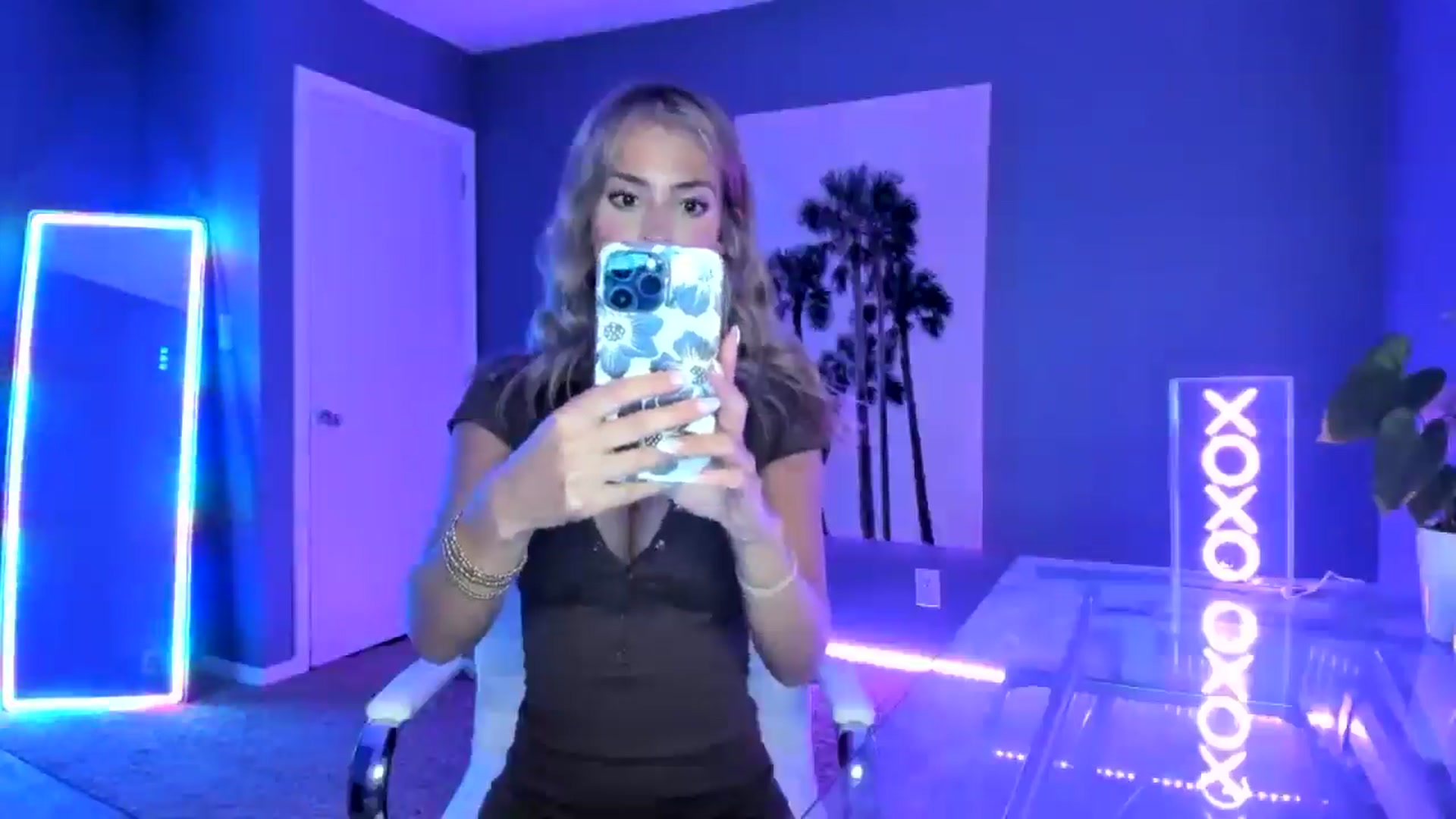 Gallery image thumbnail from Sororitygirl's myfreecams stream on, 05/28/2024, 22:57 image 3 of 20