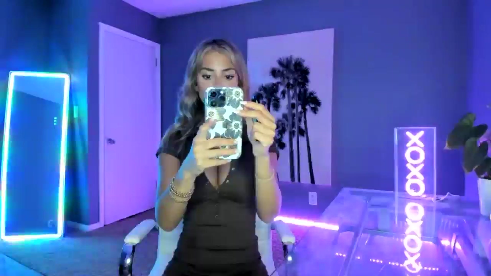 Gallery image thumbnail from Sororitygirl's myfreecams stream on, 05/28/2024, 22:57 image 2 of 20