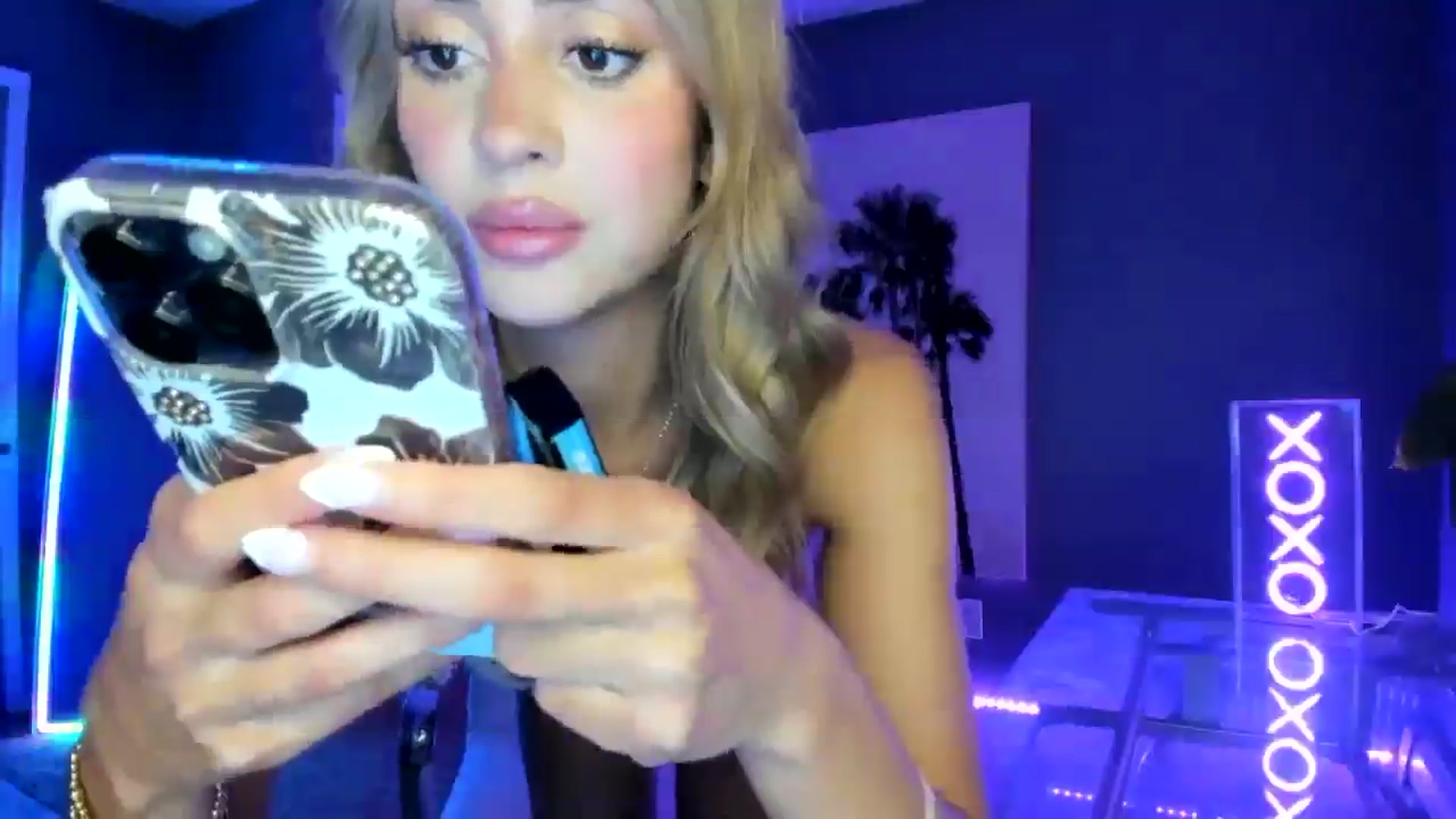 Gallery image thumbnail from Sororitygirl's myfreecams stream on, 05/29/2024, 01:13 image 19 of 20