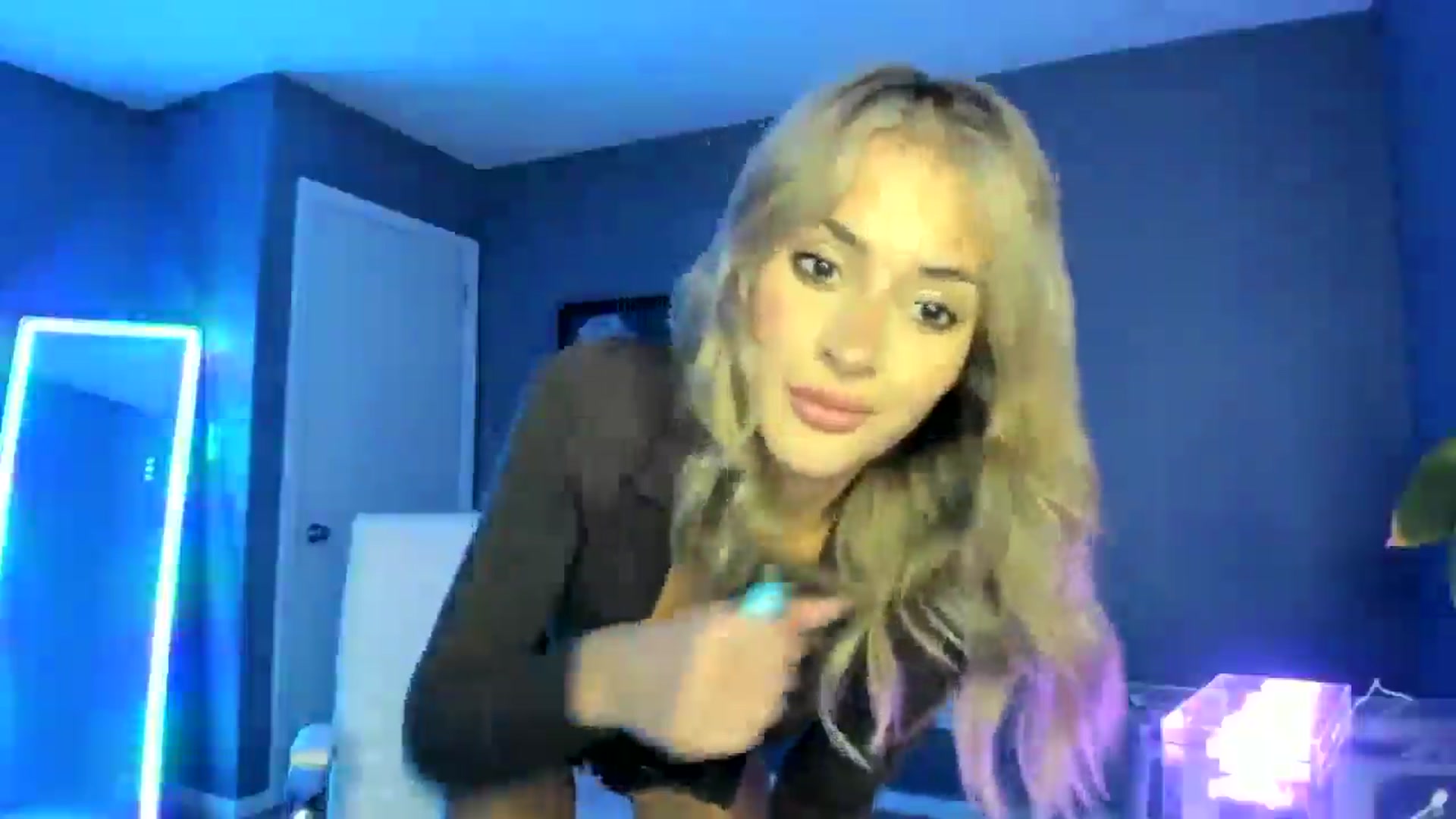 Gallery image thumbnail from Sororitygirl's myfreecams stream on, 06/02/2024, 03:16 image 16 of 20