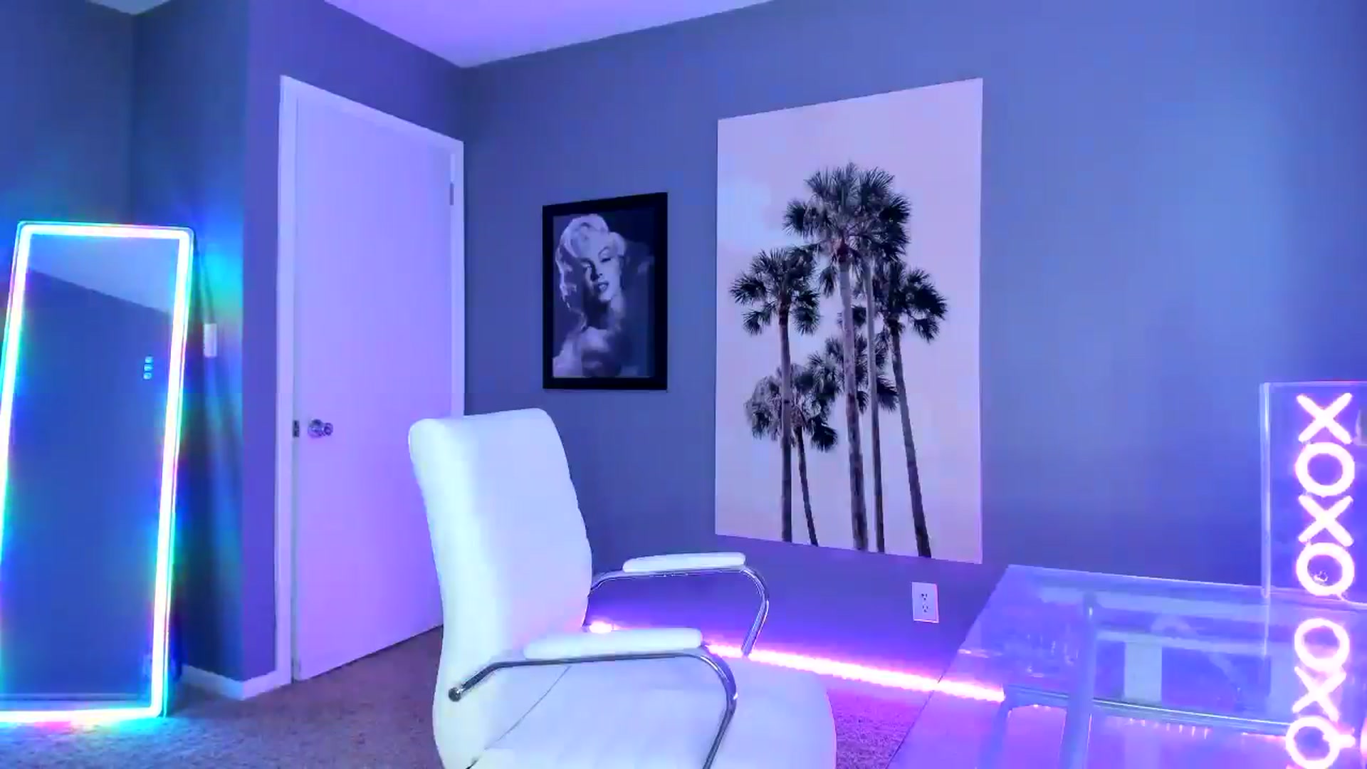 Gallery image thumbnail from Sororitygirl's myfreecams stream on, 06/12/2024, 23:42 image 10 of 20