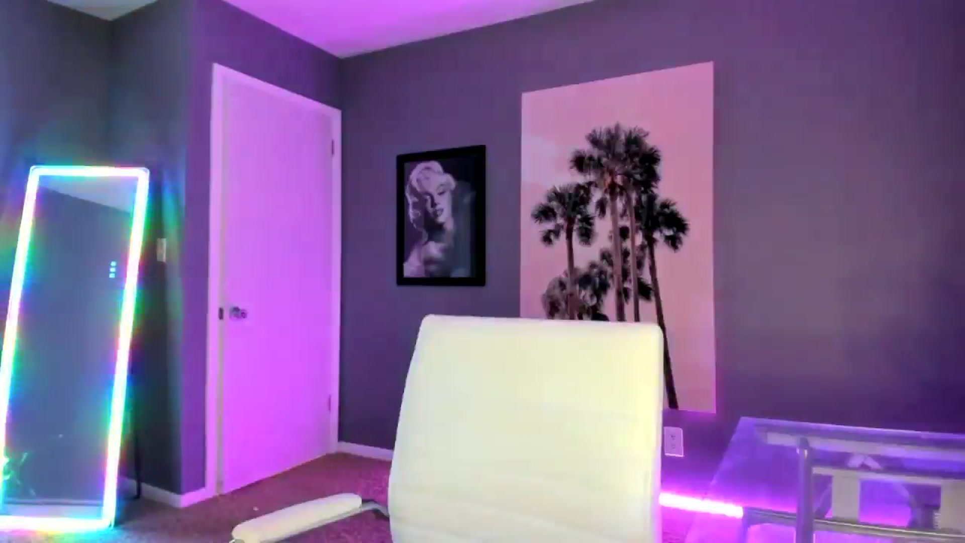 Gallery image thumbnail from Sororitygirl's myfreecams stream on, 07/18/2024, 02:11 image 2 of 20