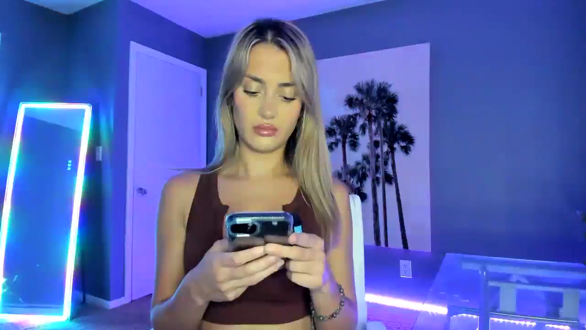 Gallery image thumbnail from Sororitygirl's myfreecams stream on, 07/24/2024, 24:34 image 19 of 20