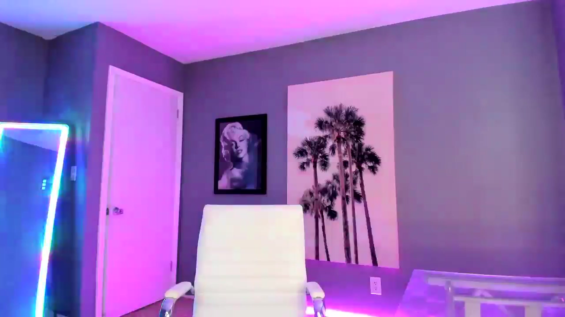 Gallery image thumbnail from Sororitygirl's myfreecams stream on, 08/01/2024, 23:22 image 20 of 20