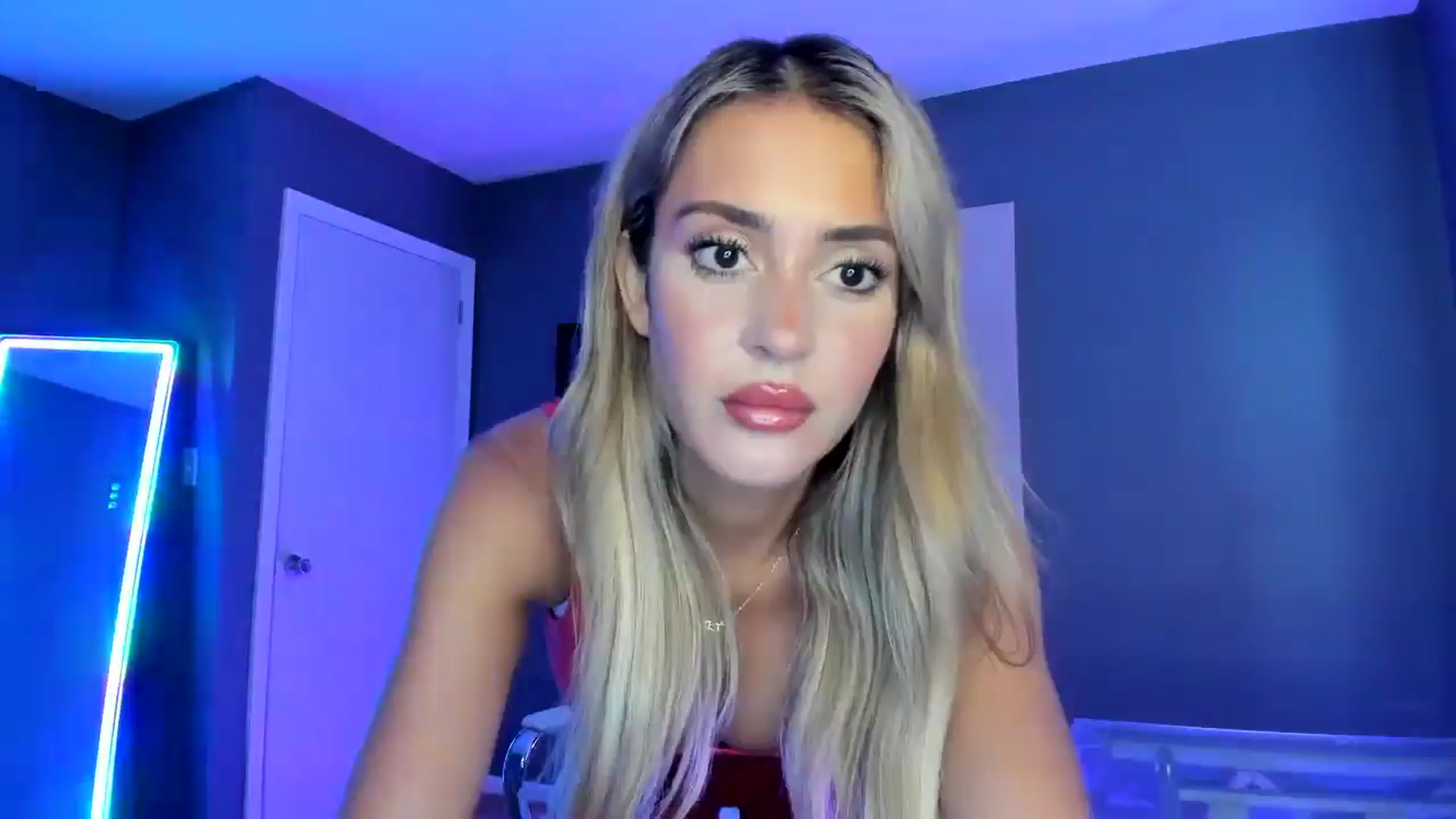Gallery image thumbnail from Sororitygirl's myfreecams stream on, 08/01/2024, 23:22 image 6 of 20