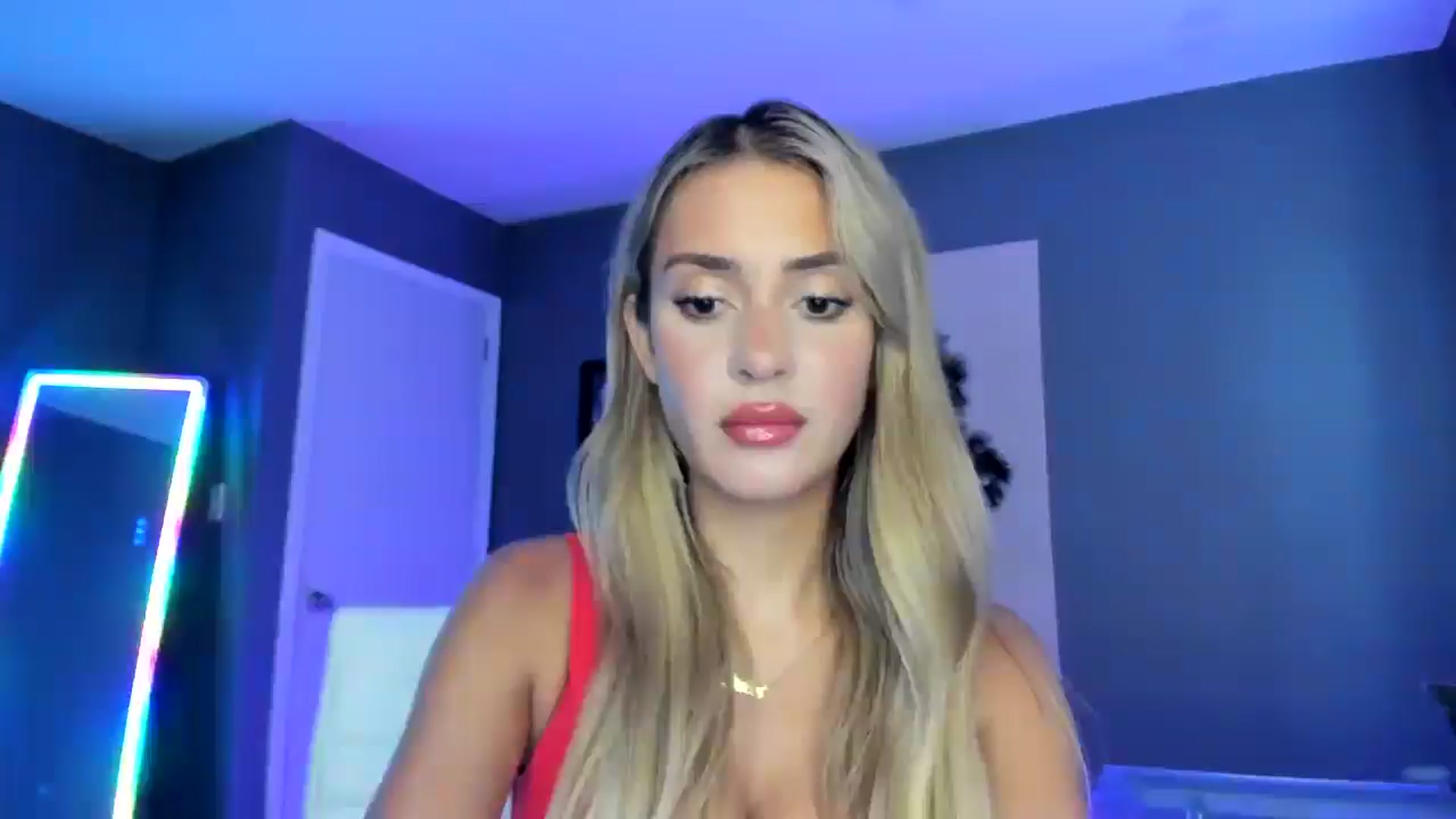 Gallery image thumbnail from Sororitygirl's myfreecams stream on, 08/01/2024, 23:22 image 1 of 20
