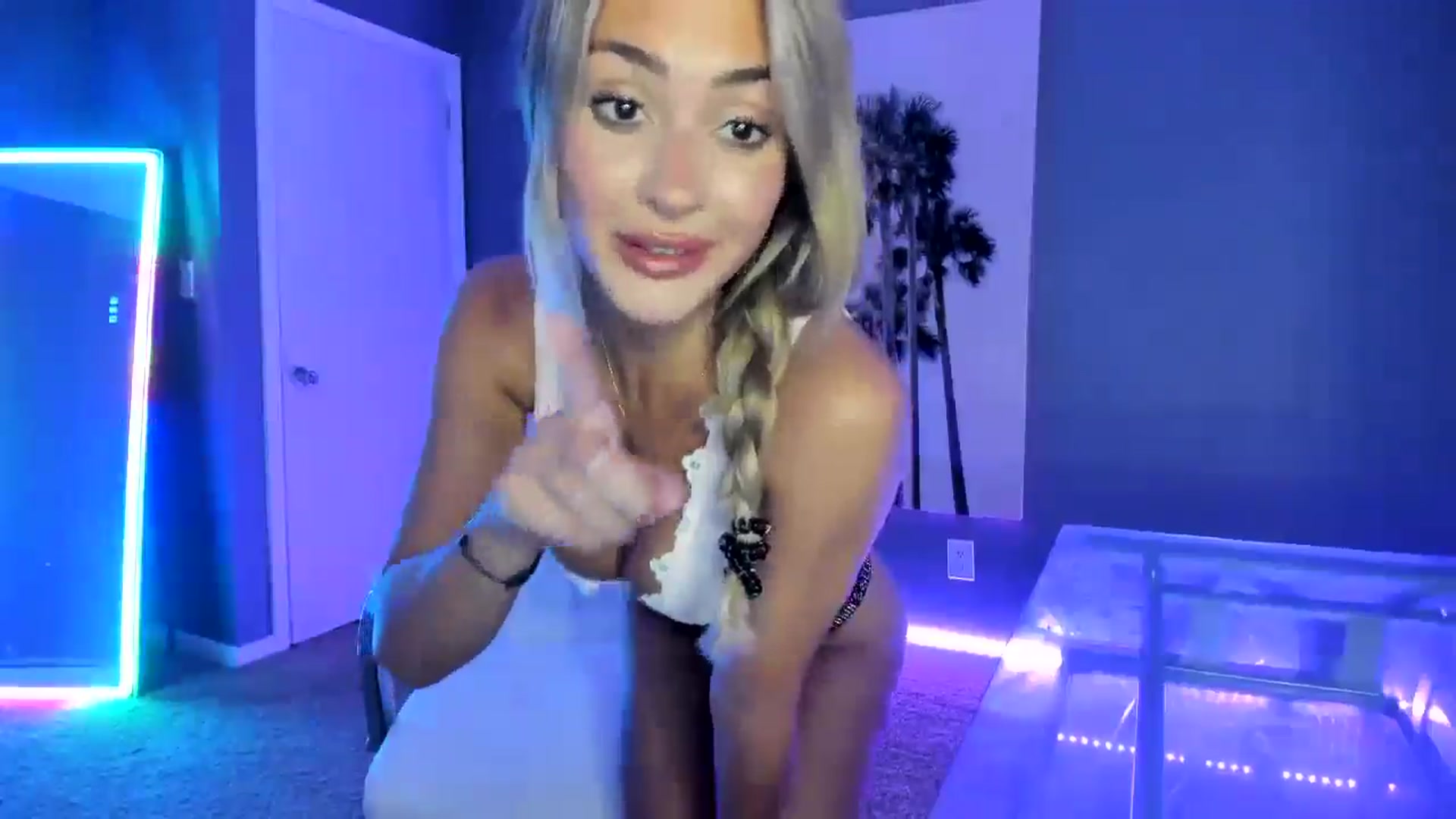 Gallery image thumbnail from Sororitygirl's myfreecams stream on, 08/29/2024, 24:05 image 10 of 20